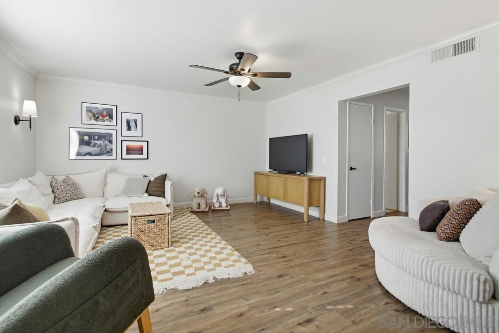 Front Image Thumbnail for SD2600004