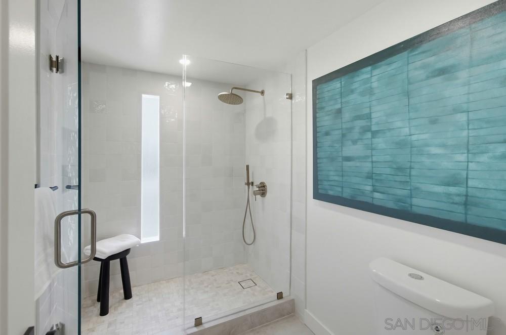 Detail Gallery Image 25 of 42 For 5580  Caminito Consuelo, La Jolla,  CA 92037 - 3 Beds | 2/1 Baths