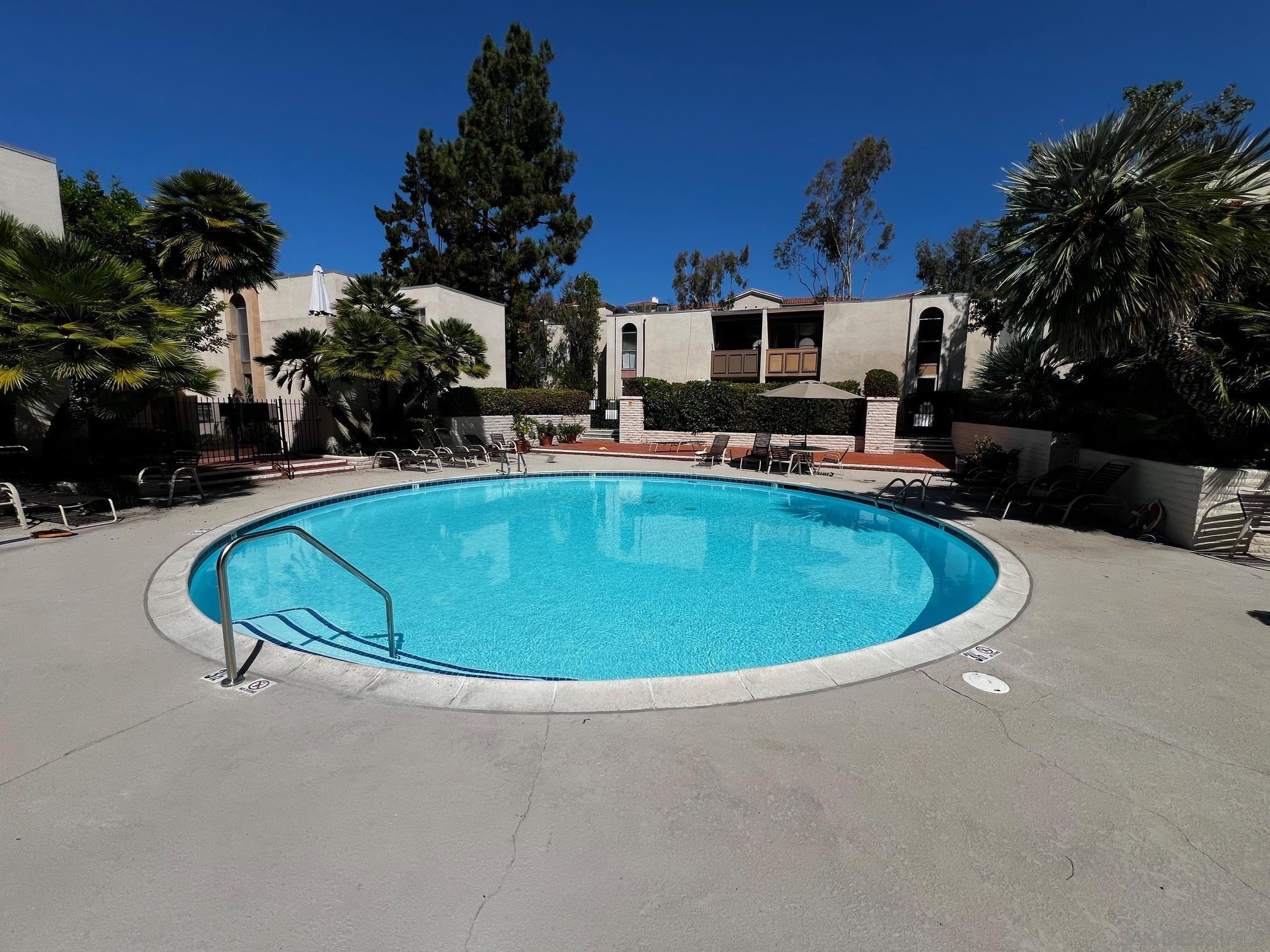 Detail Gallery Image 13 of 17 For 4881  Collwood Blvd  #B,  San Diego,  CA 92115 - 2 Beds | 1 Baths