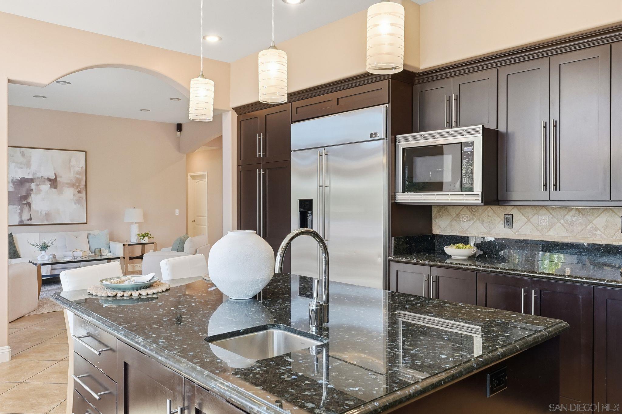 Detail Gallery Image 15 of 60 For 11479  Duenda Rd, San Diego,  CA 92127 - 5 Beds | 4/1 Baths