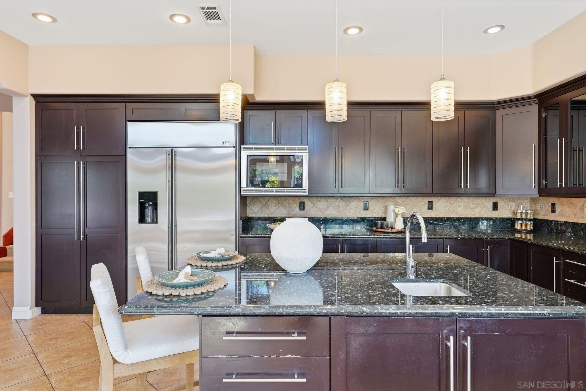 Detail Gallery Image 18 of 60 For 11479  Duenda Rd, San Diego,  CA 92127 - 5 Beds | 4/1 Baths