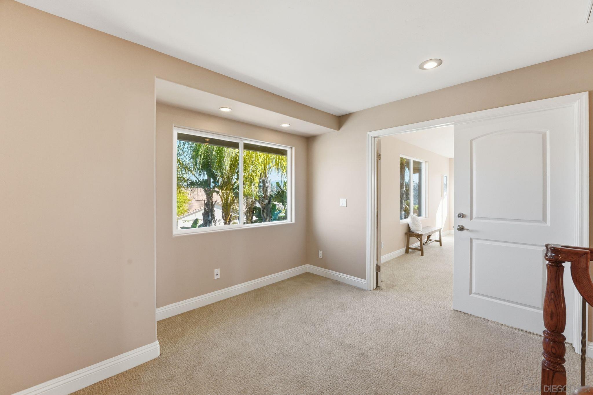 Detail Gallery Image 29 of 60 For 11479  Duenda Rd, San Diego,  CA 92127 - 5 Beds | 4/1 Baths