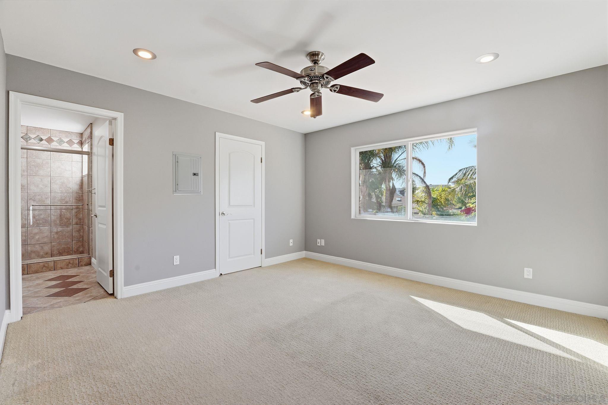 Detail Gallery Image 36 of 60 For 11479  Duenda Rd, San Diego,  CA 92127 - 5 Beds | 4/1 Baths