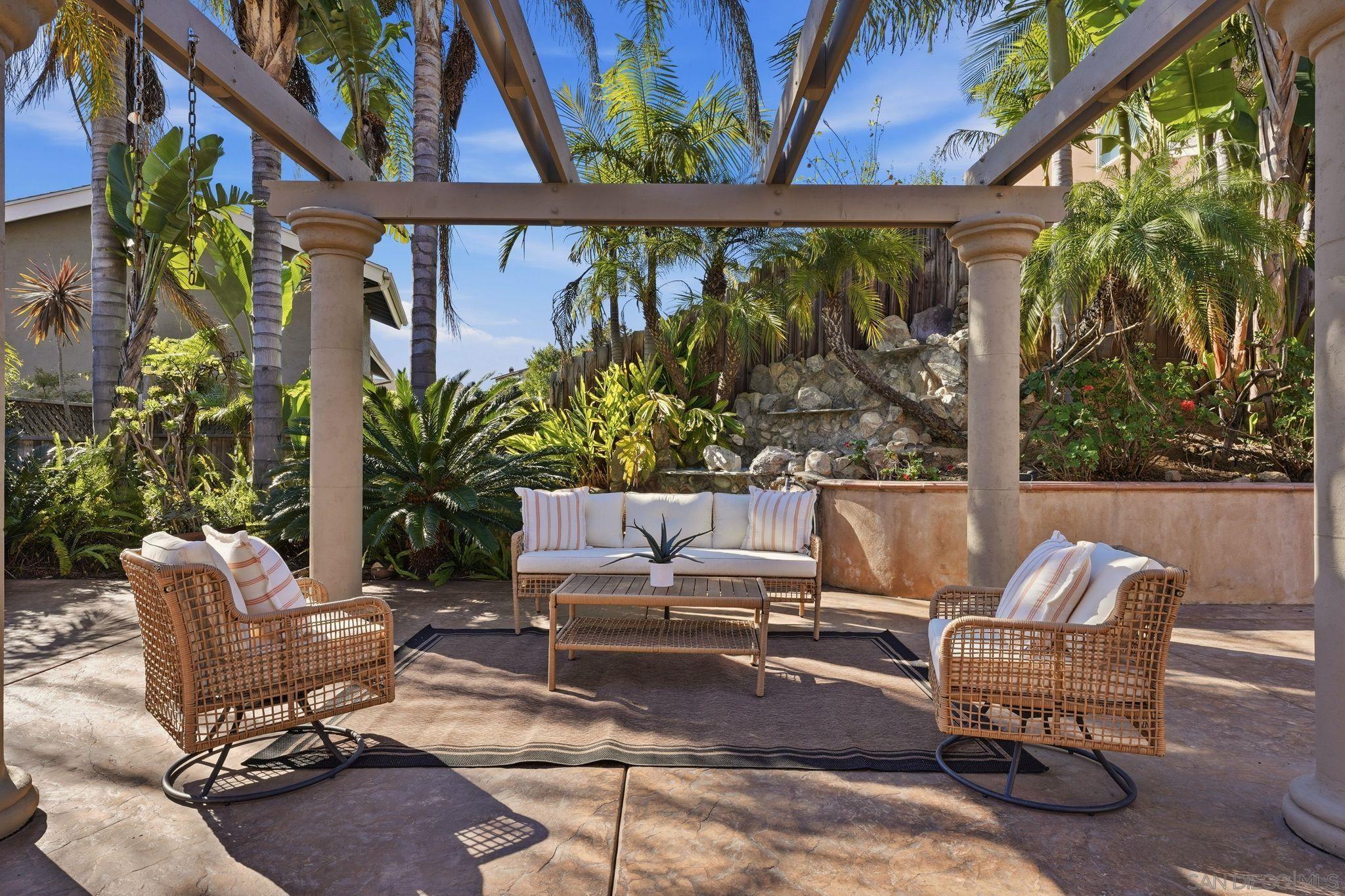 Detail Gallery Image 44 of 60 For 11479  Duenda Rd, San Diego,  CA 92127 - 5 Beds | 4/1 Baths