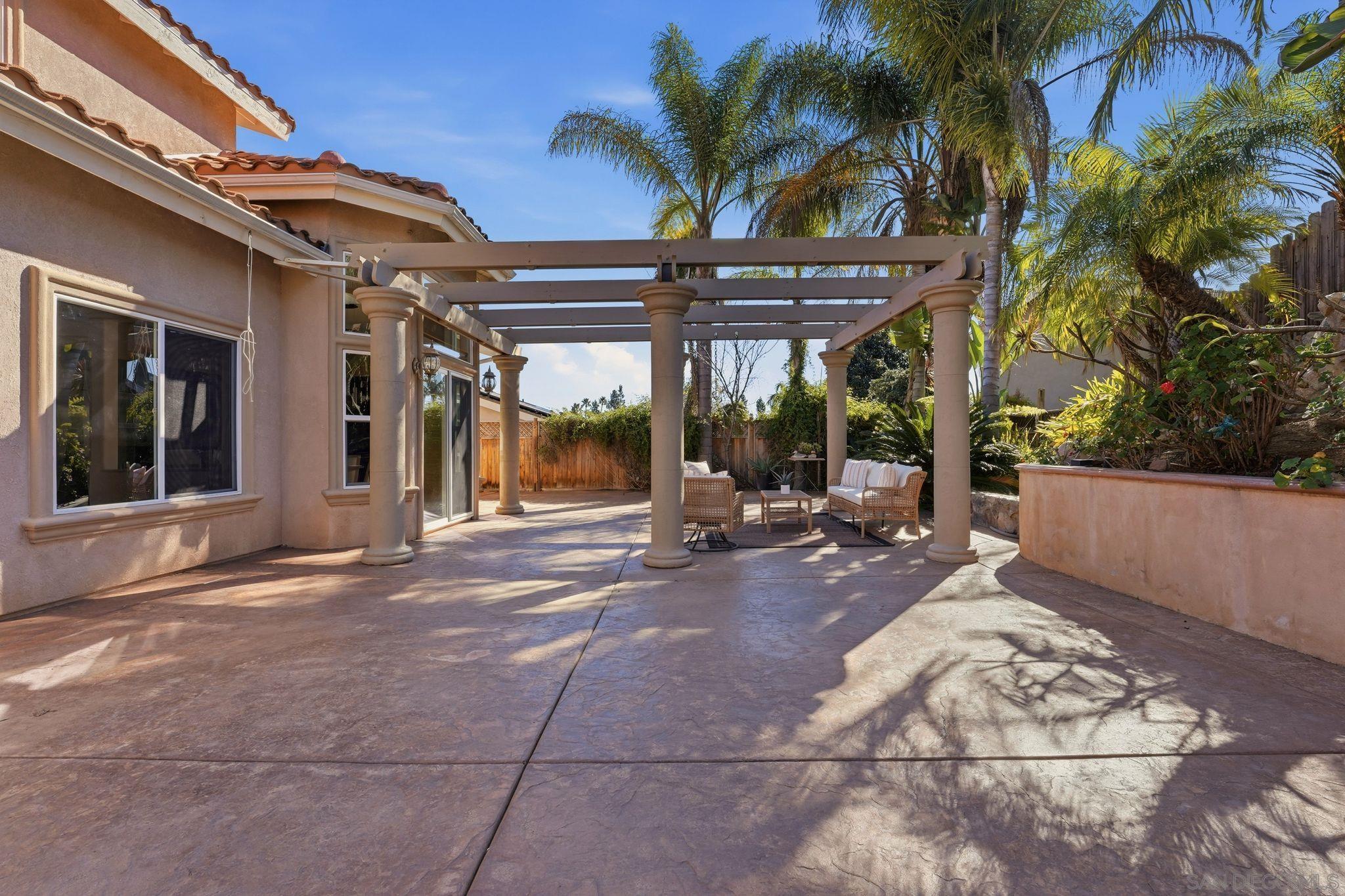 Detail Gallery Image 46 of 60 For 11479  Duenda Rd, San Diego,  CA 92127 - 5 Beds | 4/1 Baths