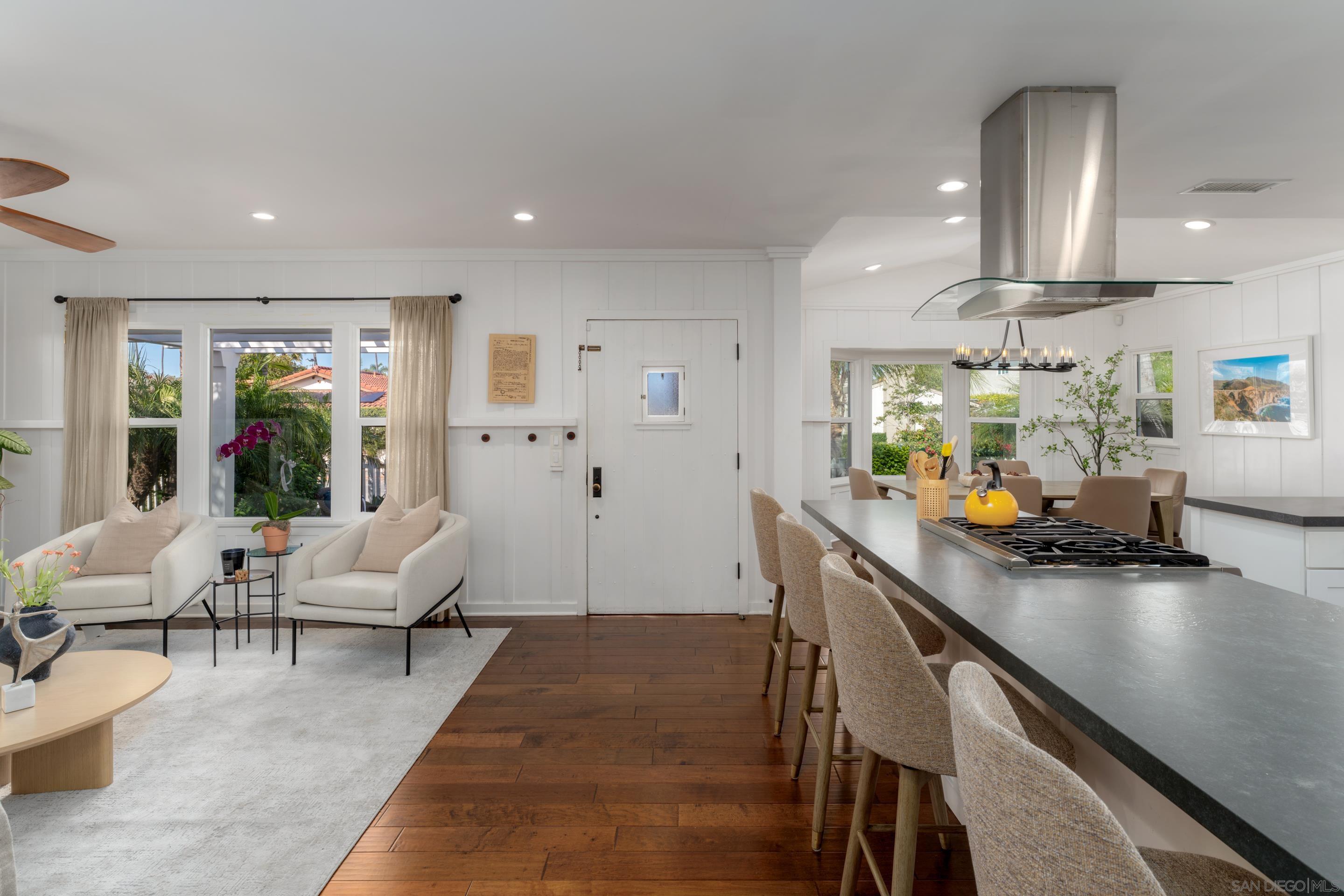 Detail Gallery Image 9 of 74 For 383  Westbourne St., La Jolla,  CA 92037 - – Beds | – Baths