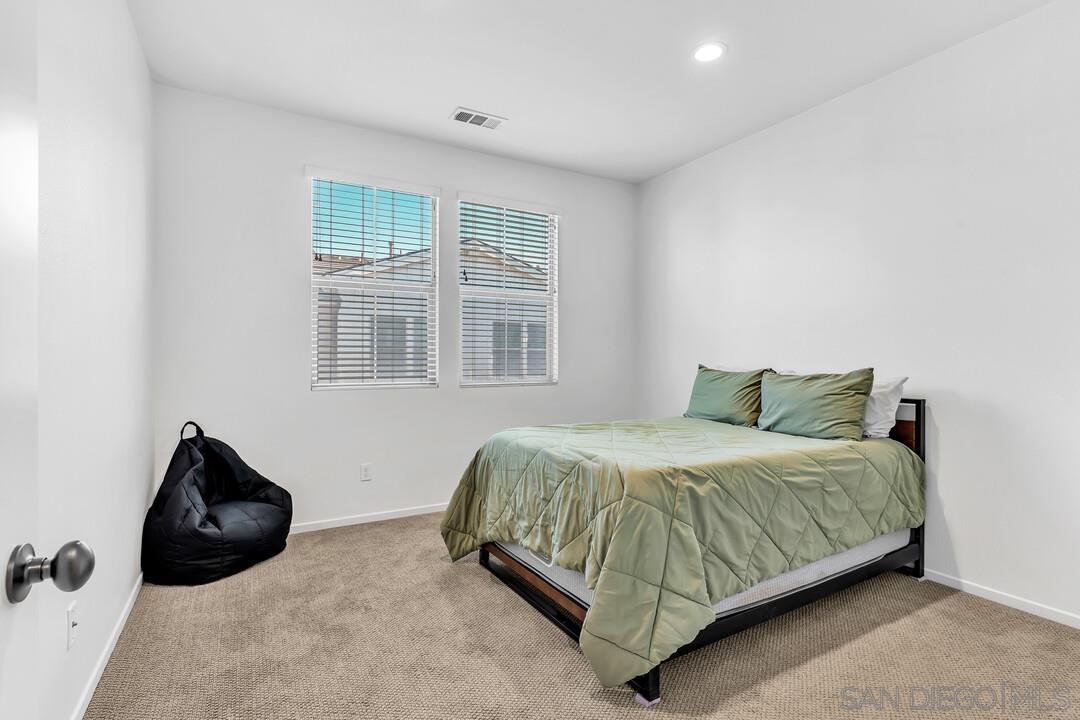 Detail Gallery Image 15 of 28 For 1961  Avenida Citron Unit 115  #115,  Chula Vista,  CA 91913 - 3 Beds | 2/1 Baths