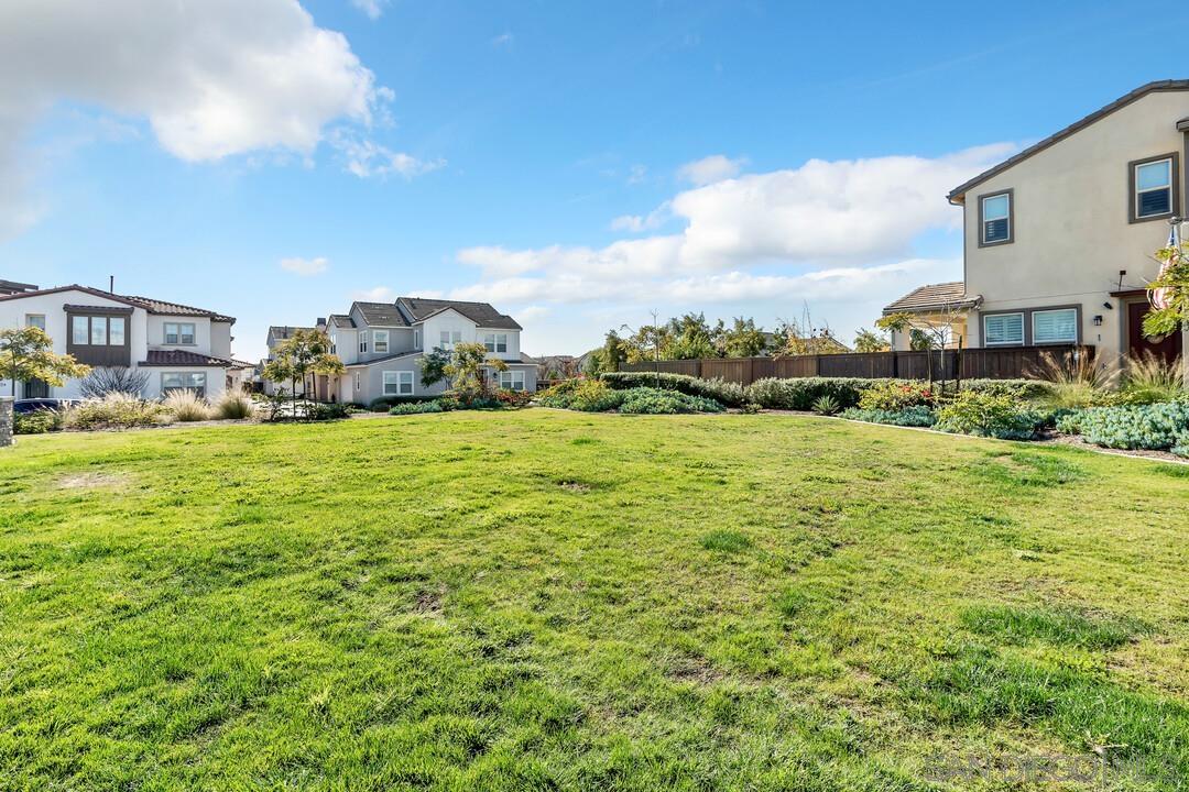 Detail Gallery Image 25 of 28 For 1961  Avenida Citron Unit 115  #115,  Chula Vista,  CA 91913 - 3 Beds | 2/1 Baths