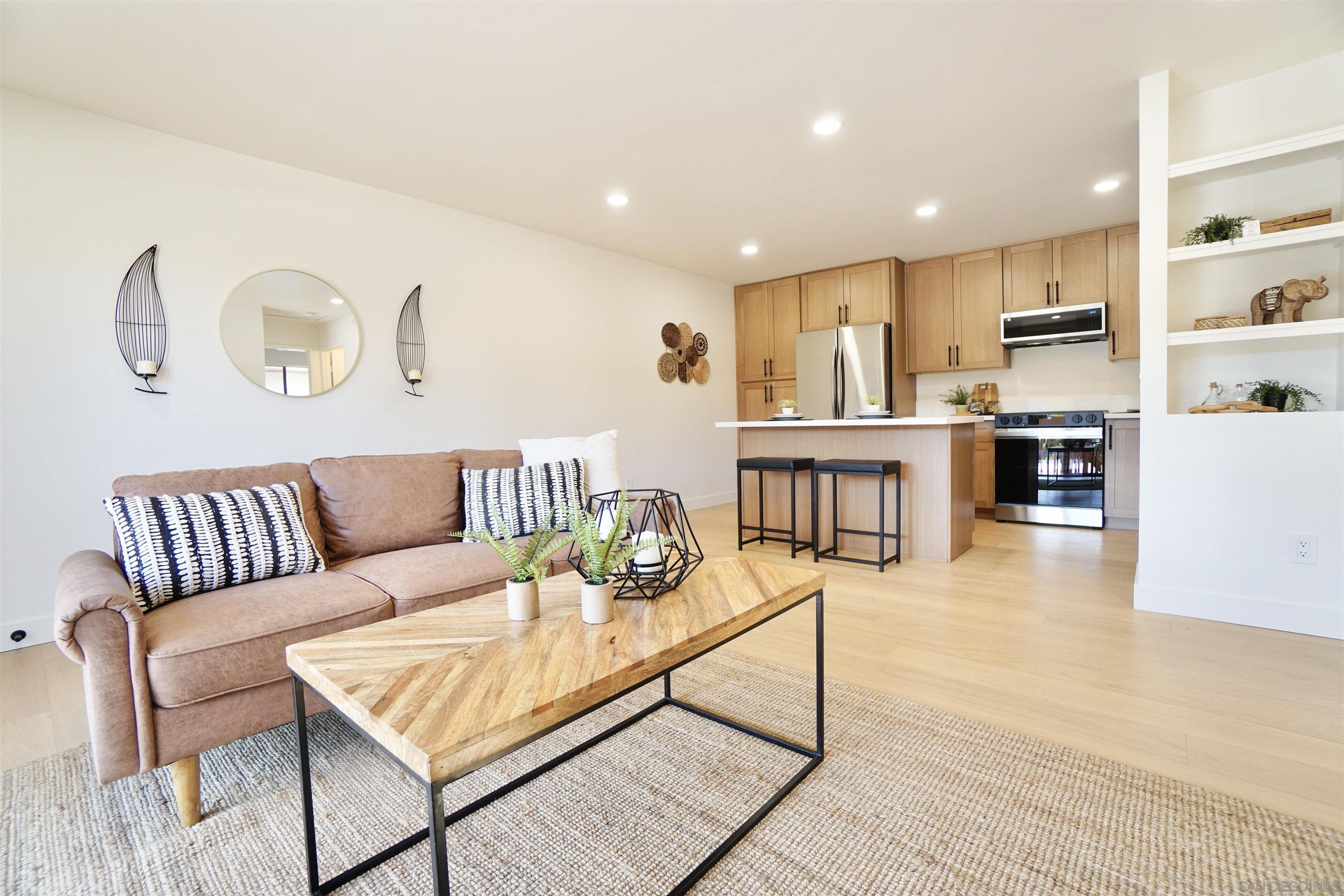 Detail Gallery Image 2 of 27 For 6358  Rancho Mission Road  612, San Diego,  CA 92108 - 2 Beds | 1 Baths