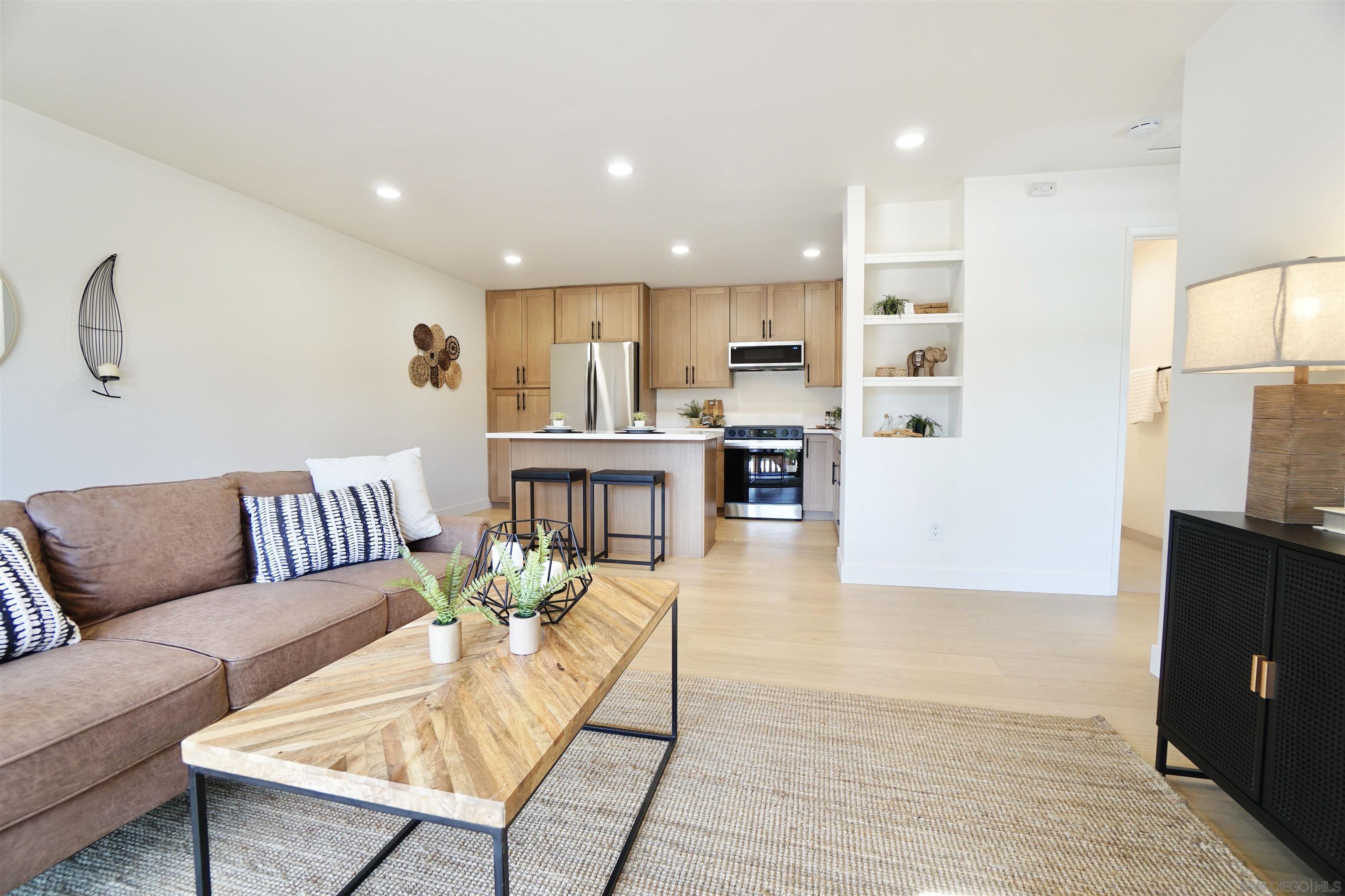 Detail Gallery Image 3 of 27 For 6358  Rancho Mission Road  612, San Diego,  CA 92108 - 2 Beds | 1 Baths