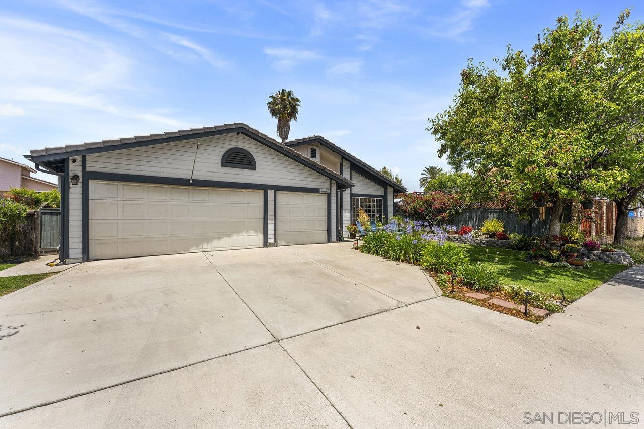 Detail Gallery Image 34 of 36 For 9942  Theresa Ln, Santee,  CA 92071 - 3 Beds | 2 Baths