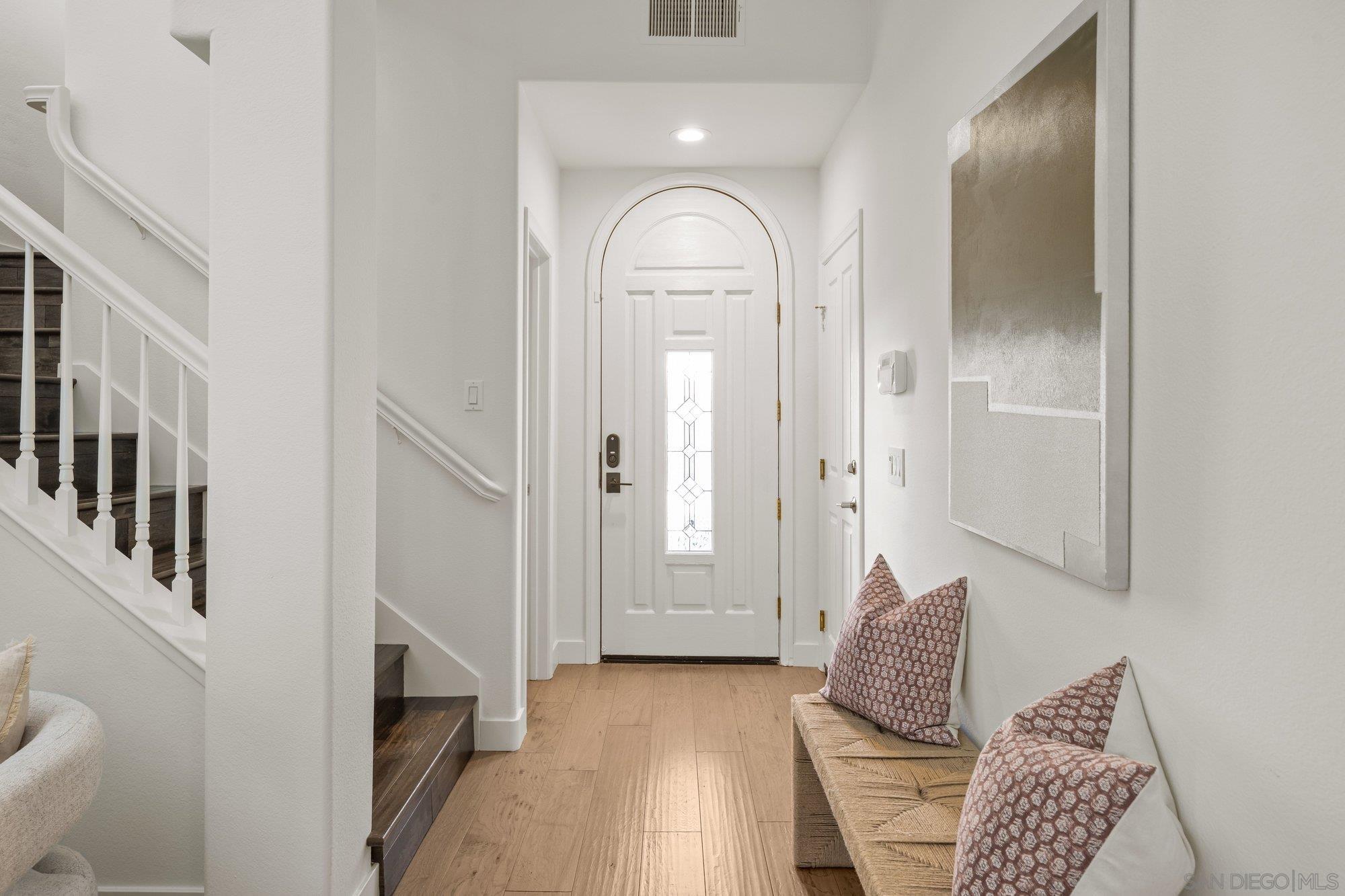 Detail Gallery Image 12 of 32 For 7139  Surfbird Circle, Carlsbad,  CA 92011 - 3 Beds | 2/1 Baths