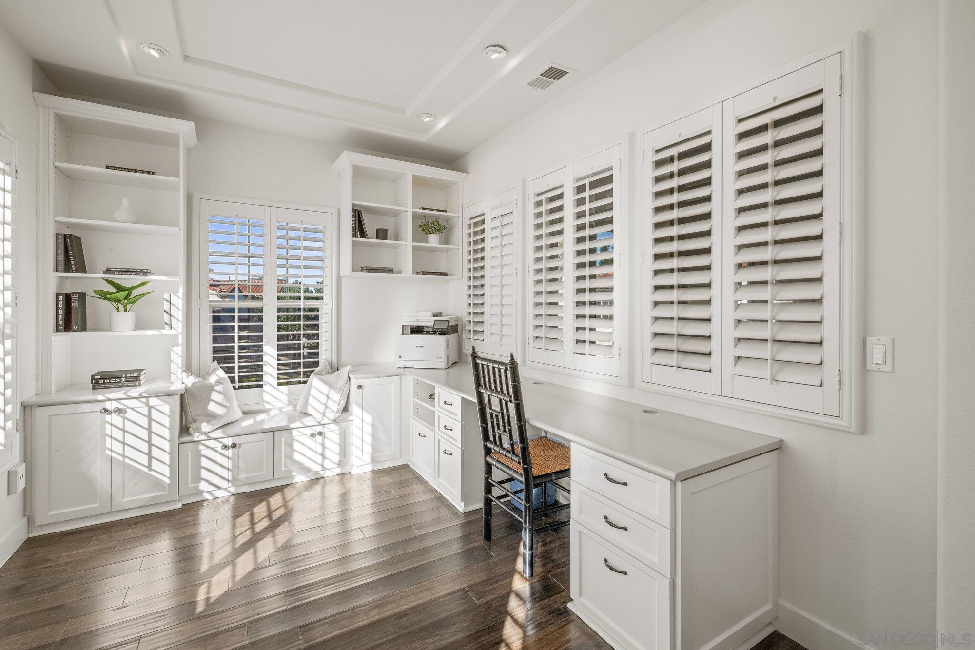 Detail Gallery Image 17 of 32 For 7139  Surfbird Circle, Carlsbad,  CA 92011 - 3 Beds | 2/1 Baths