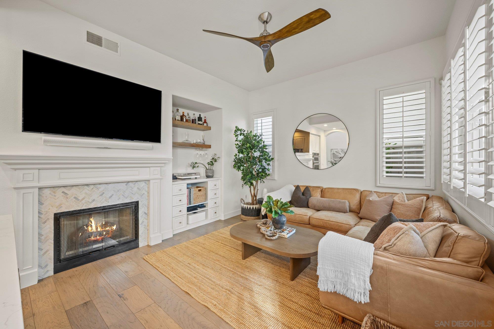 Detail Gallery Image 6 of 32 For 7139  Surfbird Circle, Carlsbad,  CA 92011 - 3 Beds | 2/1 Baths
