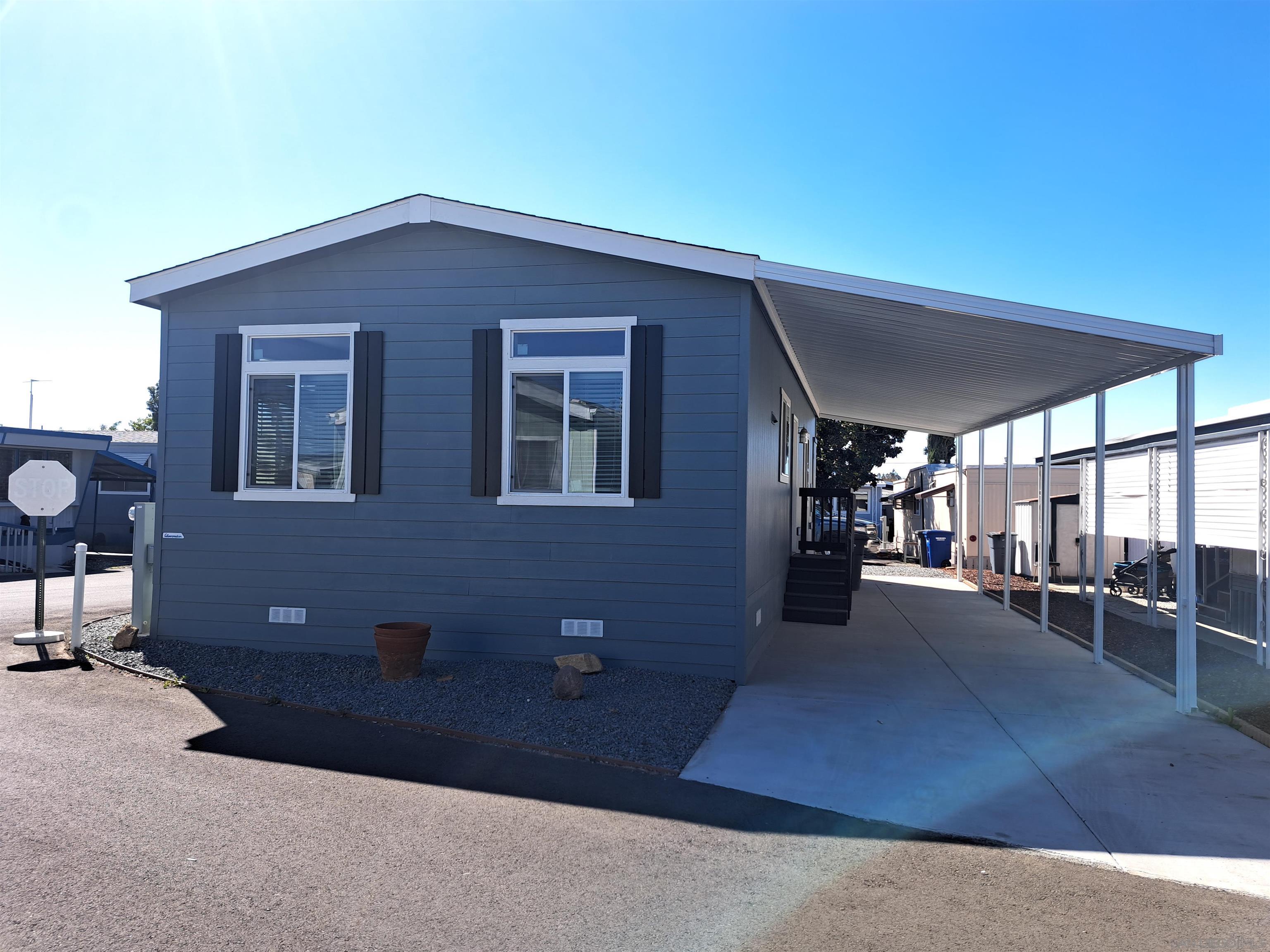 Detail Gallery Image 2 of 17 For 410 S First St.  #94,  El Cajon,  CA 92019 - 2 Beds | 2 Baths