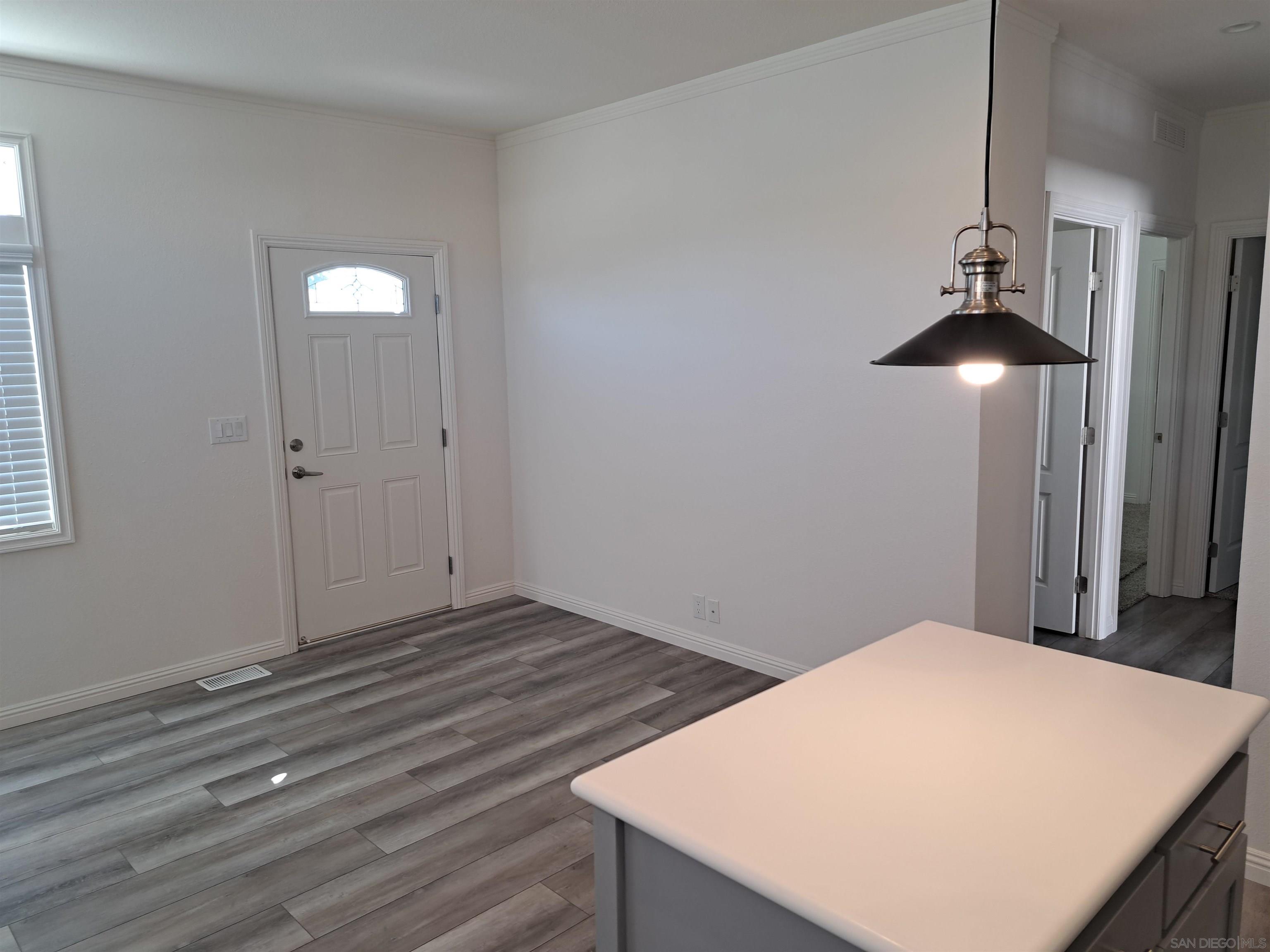 Detail Gallery Image 8 of 17 For 410 S First St.  #94,  El Cajon,  CA 92019 - 2 Beds | 2 Baths