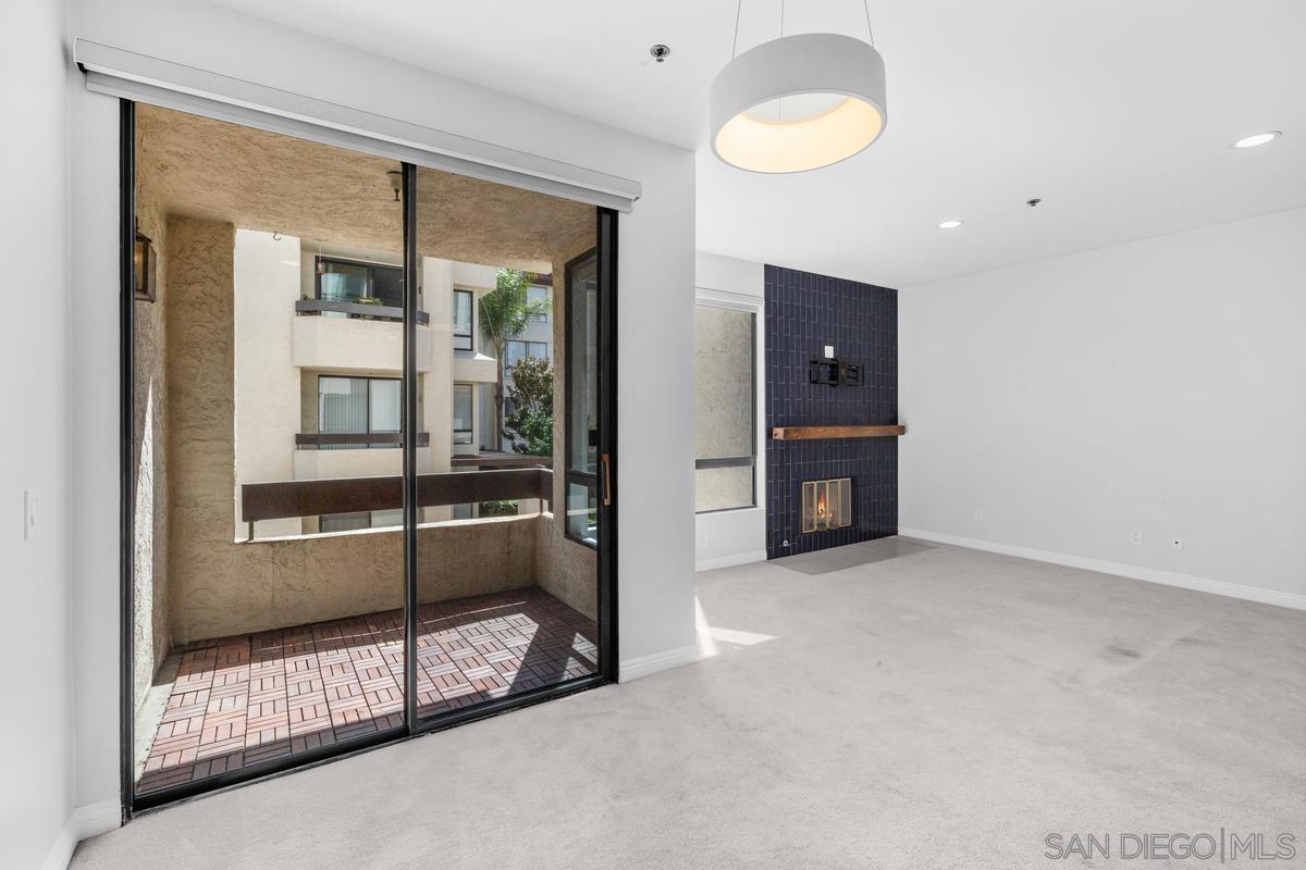 Detail Gallery Image 12 of 44 For 5845  Friars Rd  #1201,  San Diego,  CA 92110 - 3 Beds | 2 Baths