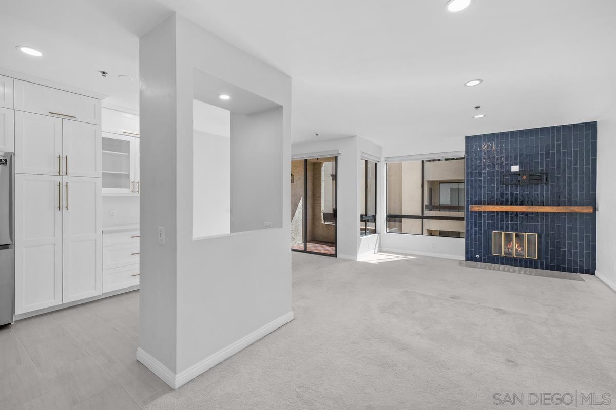 Detail Gallery Image 5 of 44 For 5845  Friars Rd  #1201,  San Diego,  CA 92110 - 3 Beds | 2 Baths