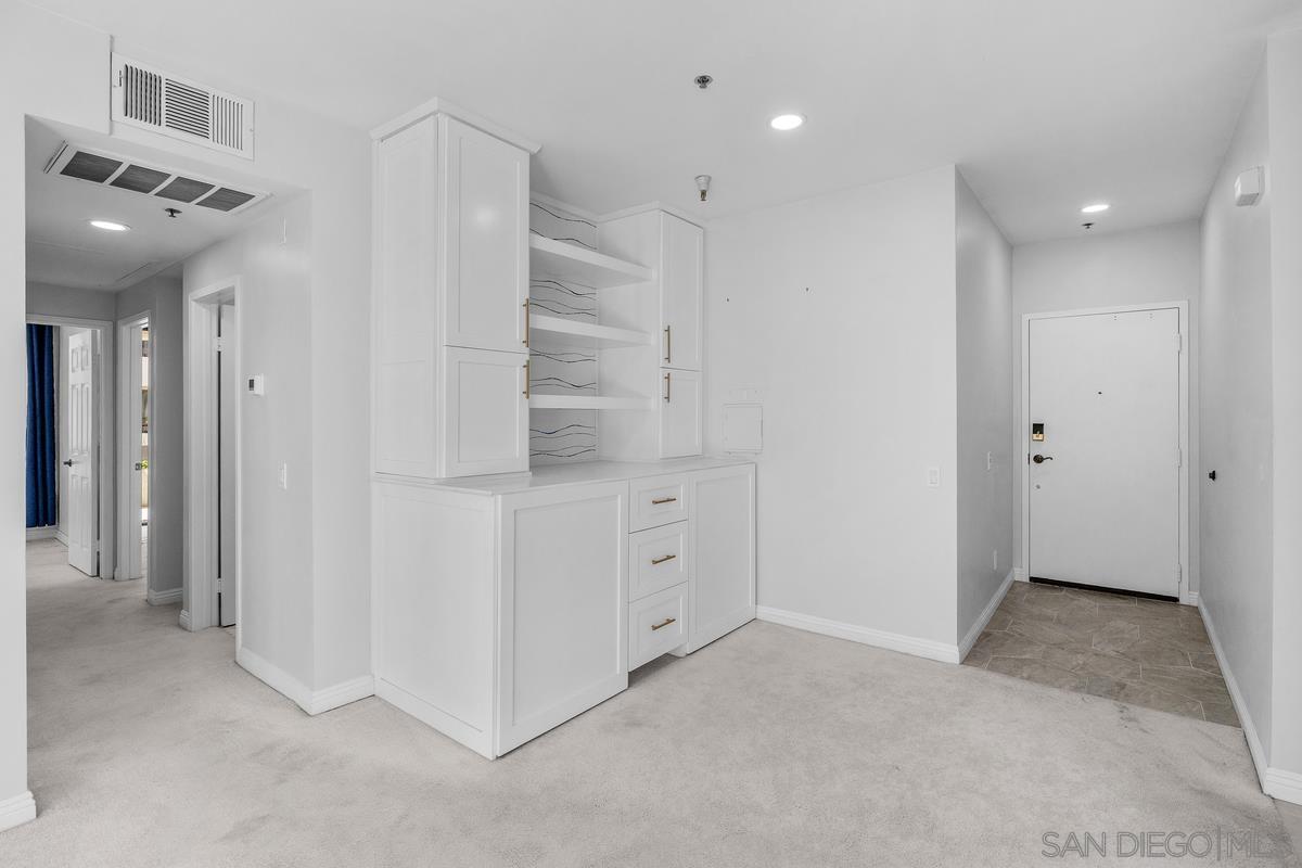 Detail Gallery Image 9 of 44 For 5845  Friars Rd  #1201,  San Diego,  CA 92110 - 3 Beds | 2 Baths