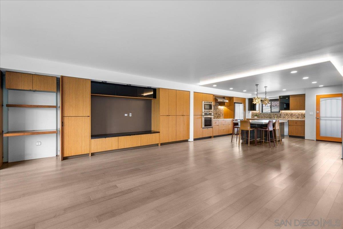 Detail Gallery Image 7 of 34 For 2400  6th Ave  #203,  San Diego,  CA 92101 - 2 Beds | 2 Baths