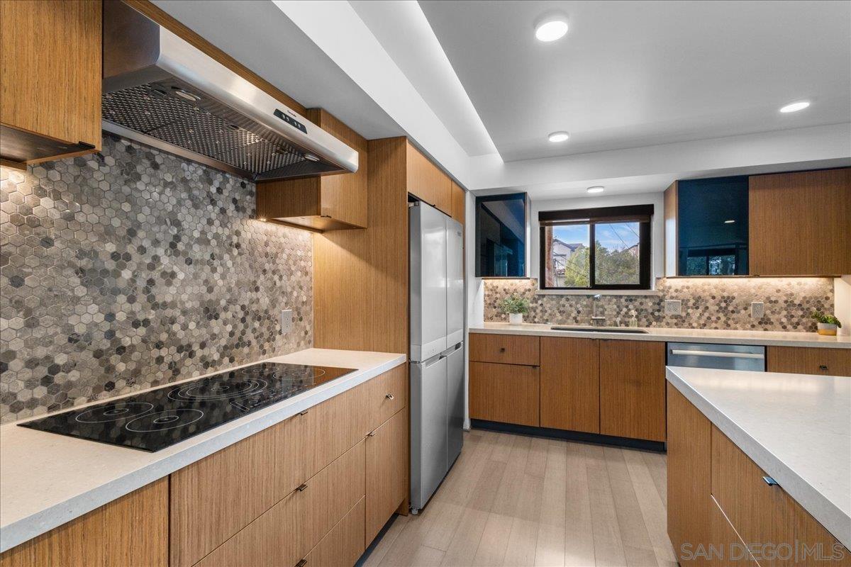 Detail Gallery Image 9 of 34 For 2400  6th Ave  #203,  San Diego,  CA 92101 - 2 Beds | 2 Baths