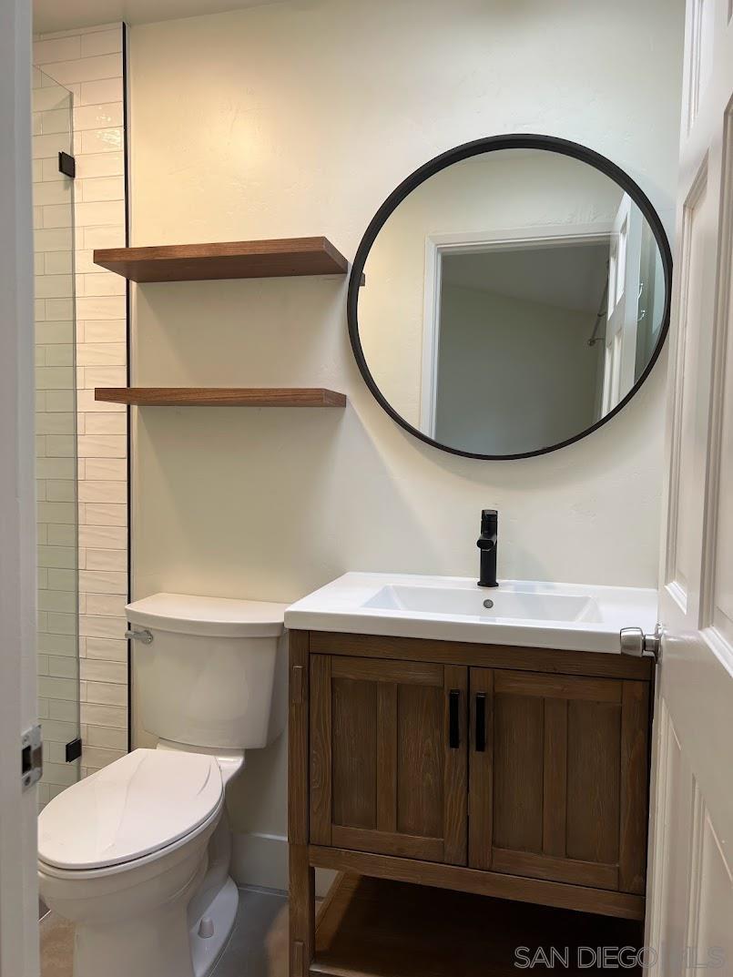 Detail Gallery Image 5 of 16 For 5376  Redding Road, San Diego,  CA 92115 - 3 Beds | 2 Baths