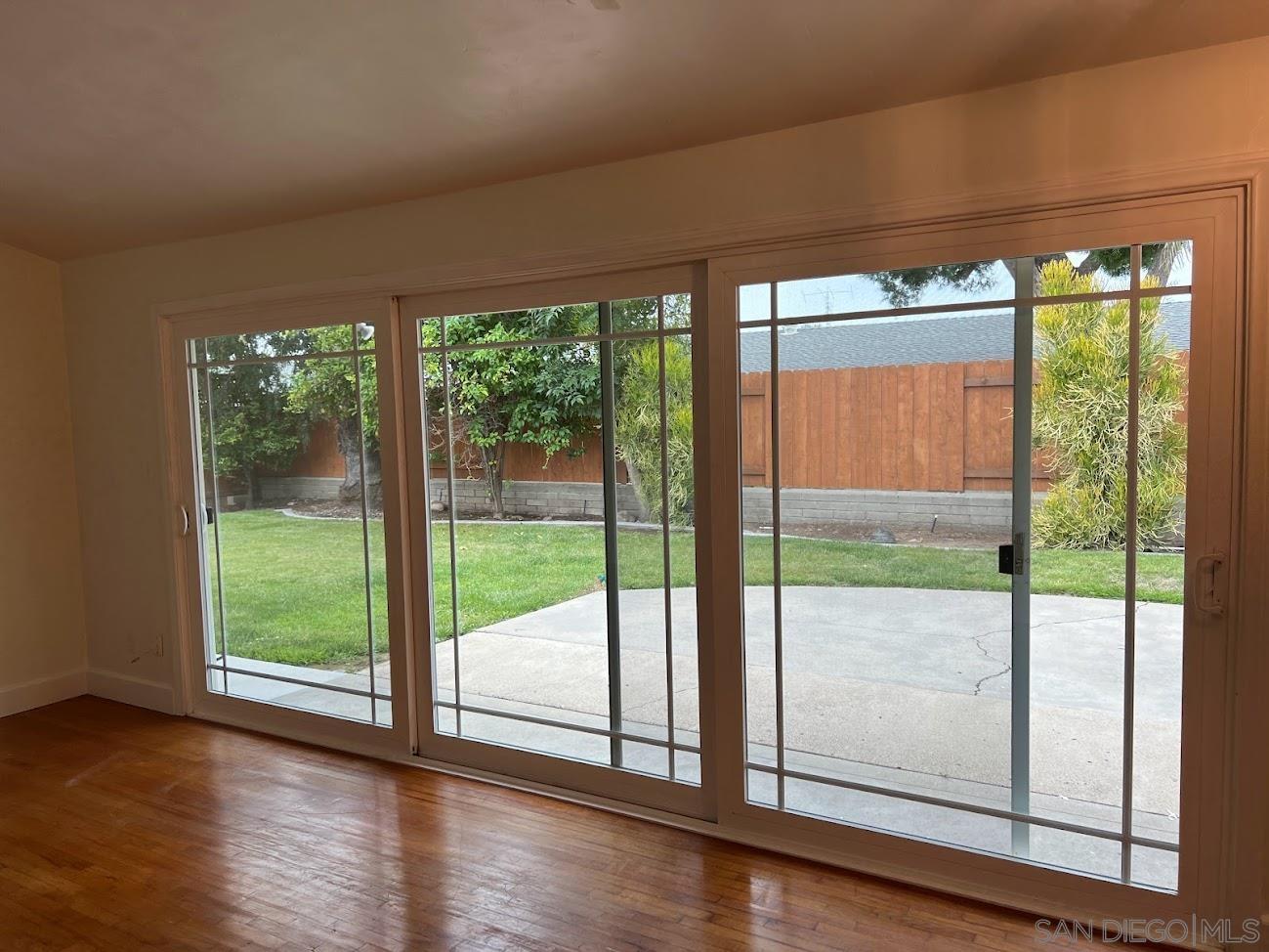 Detail Gallery Image 7 of 16 For 5376  Redding Road, San Diego,  CA 92115 - 3 Beds | 2 Baths