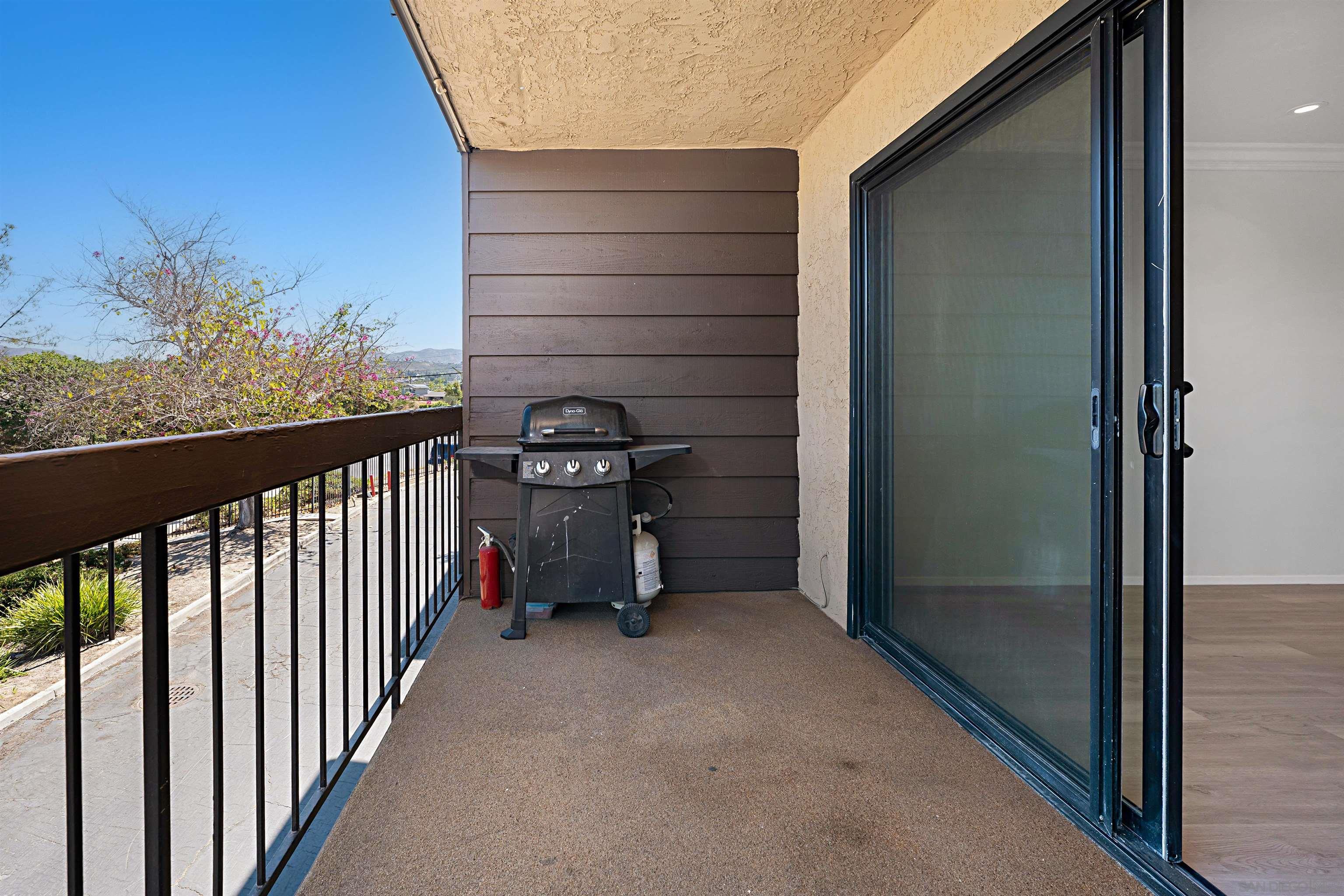 Detail Gallery Image 23 of 33 For 5125  Fontaine Street  #105,  San Diego,  CA 92120 - 2 Beds | 2 Baths