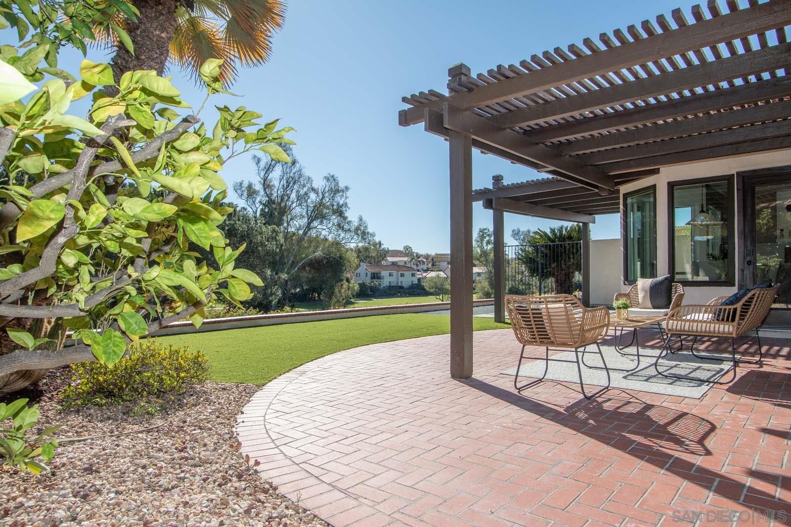 Detail Gallery Image 6 of 33 For 17848  Caminito Balata, San Diego,  CA 92128 - 3 Beds | 2 Baths