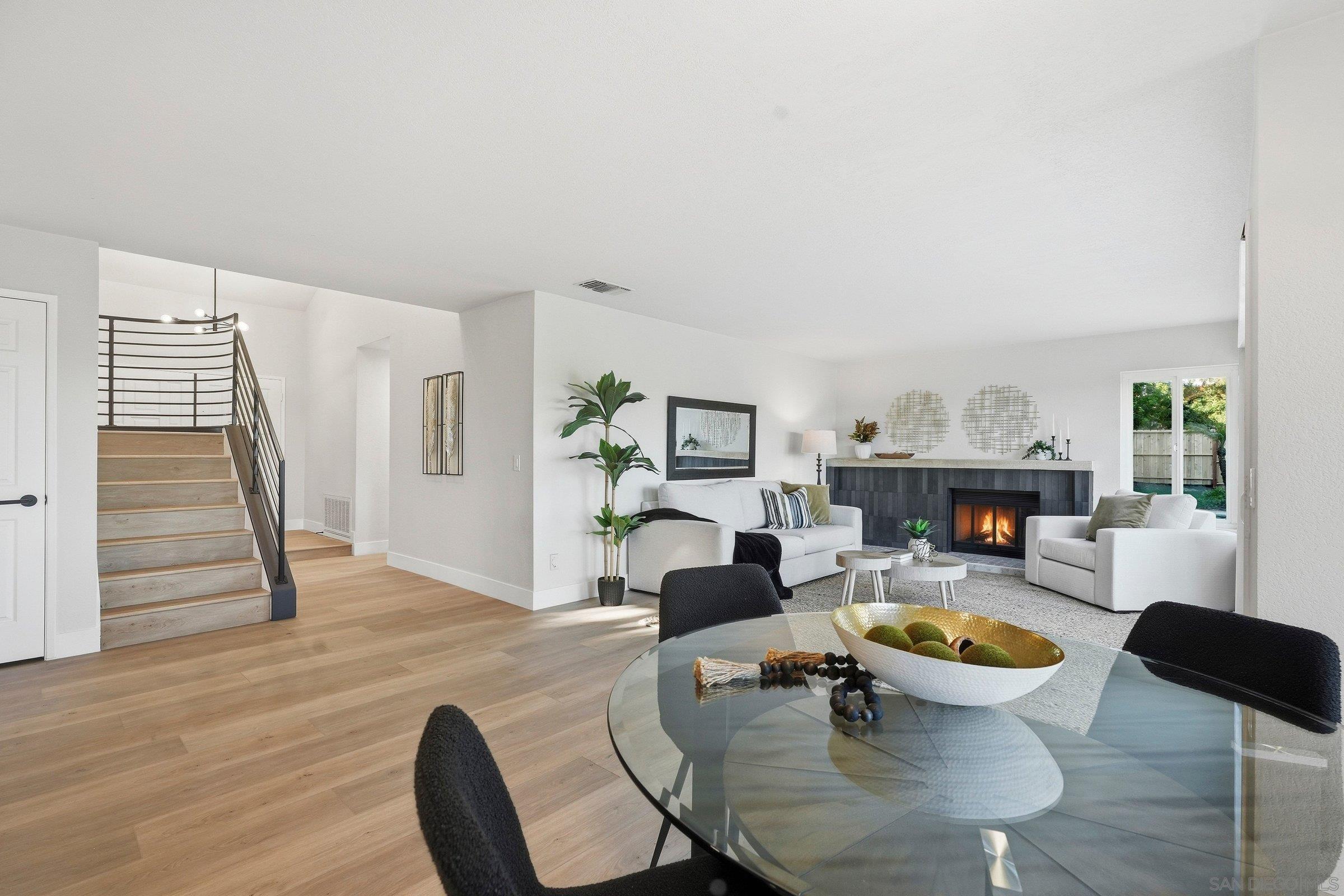 Detail Gallery Image 17 of 59 For 10747  Birch Bluff Ave, San Diego,  CA 92131 - 5 Beds | 4 Baths