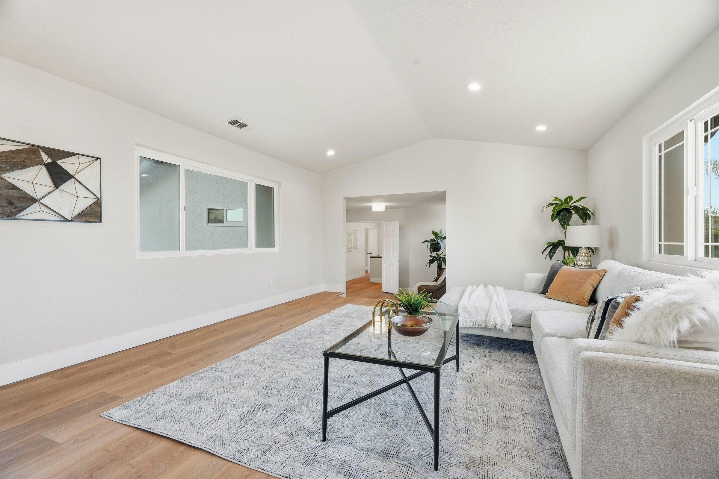 Detail Gallery Image 37 of 59 For 10747  Birch Bluff Ave, San Diego,  CA 92131 - 5 Beds | 4 Baths