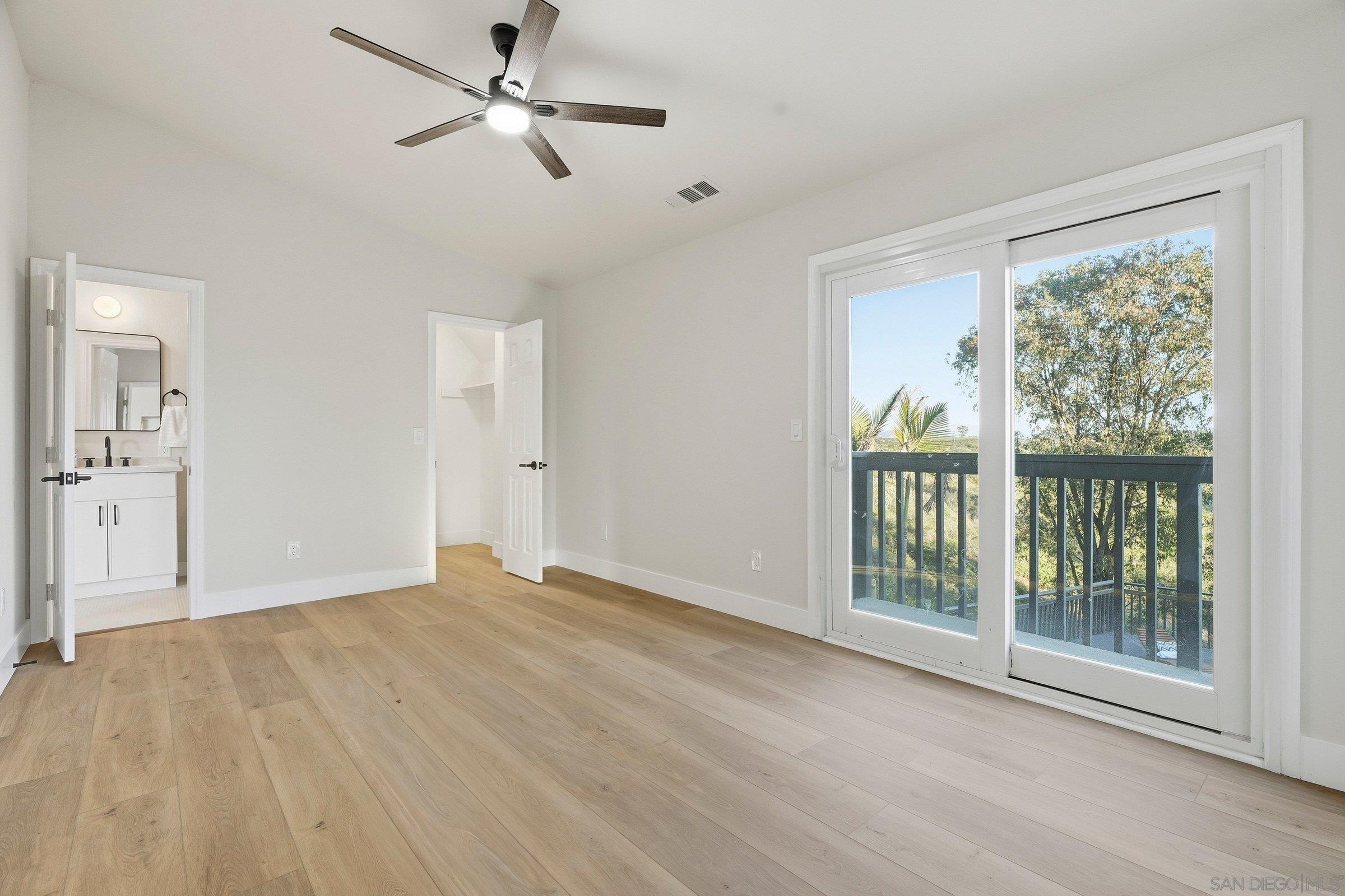 Detail Gallery Image 41 of 59 For 10747  Birch Bluff Ave, San Diego,  CA 92131 - 5 Beds | 4 Baths