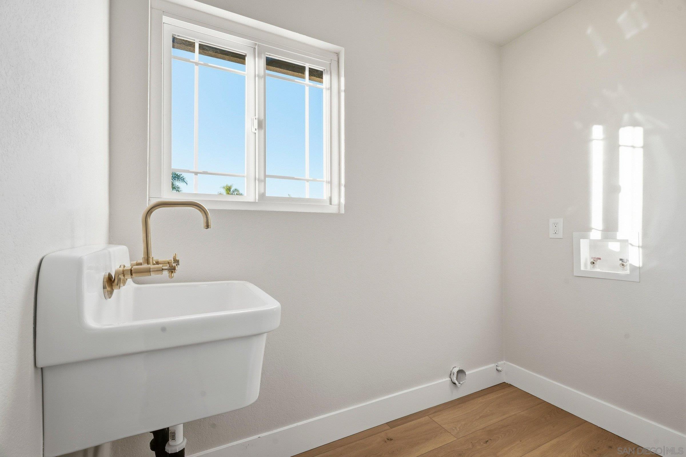 Detail Gallery Image 45 of 59 For 10747  Birch Bluff Ave, San Diego,  CA 92131 - 5 Beds | 4 Baths