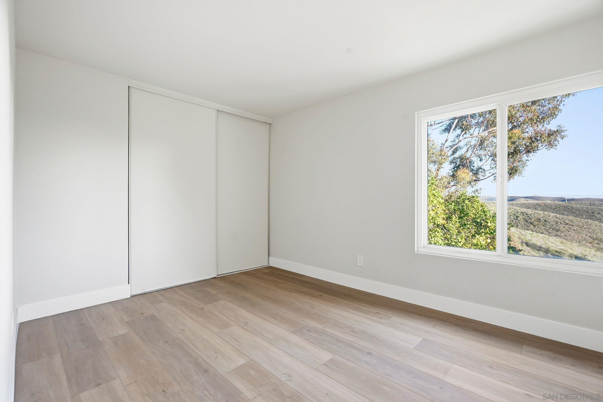 Detail Gallery Image 9 of 59 For 10747  Birch Bluff Ave, San Diego,  CA 92131 - 5 Beds | 4 Baths