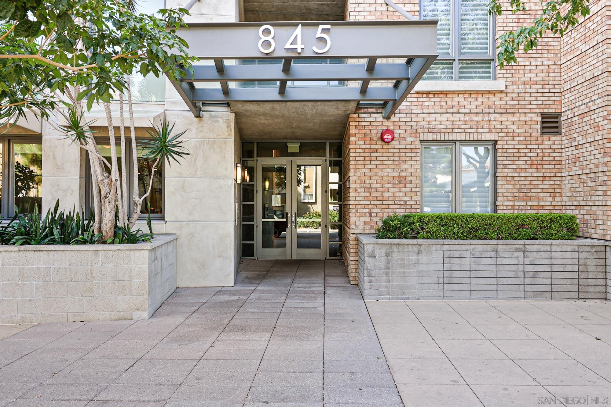 Front Image Thumbnail for SD260001313