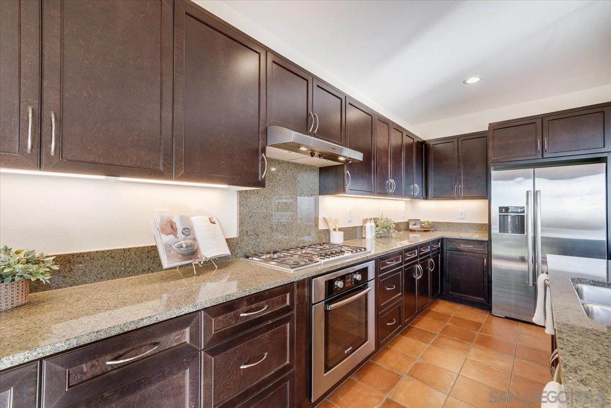 Detail Gallery Image 23 of 75 For 7135  Sitio Caliente, Carlsbad,  CA 92009 - 6 Beds | 4/1 Baths