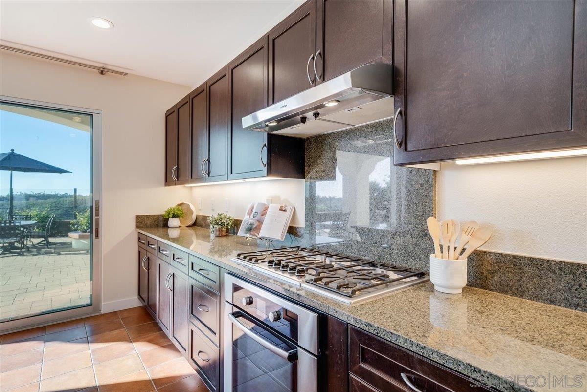 Detail Gallery Image 25 of 75 For 7135  Sitio Caliente, Carlsbad,  CA 92009 - 6 Beds | 4/1 Baths