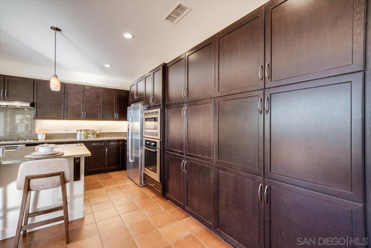 Detail Gallery Image 26 of 75 For 7135  Sitio Caliente, Carlsbad,  CA 92009 - 6 Beds | 4/1 Baths