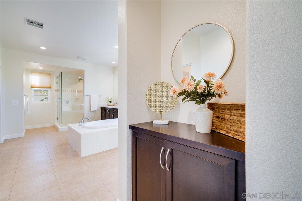 Detail Gallery Image 44 of 75 For 7135  Sitio Caliente, Carlsbad,  CA 92009 - 6 Beds | 4/1 Baths