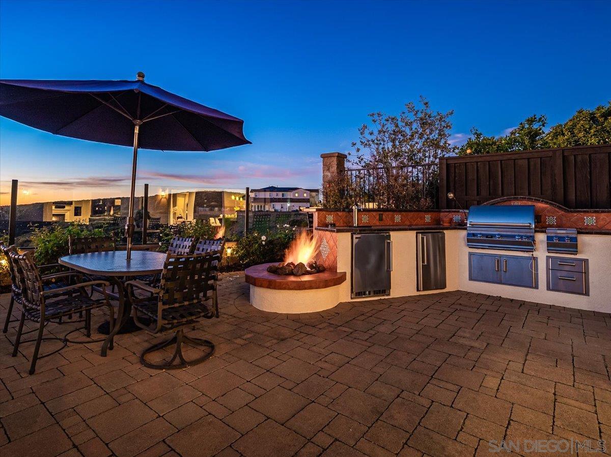 Detail Gallery Image 7 of 75 For 7135  Sitio Caliente, Carlsbad,  CA 92009 - 6 Beds | 4/1 Baths