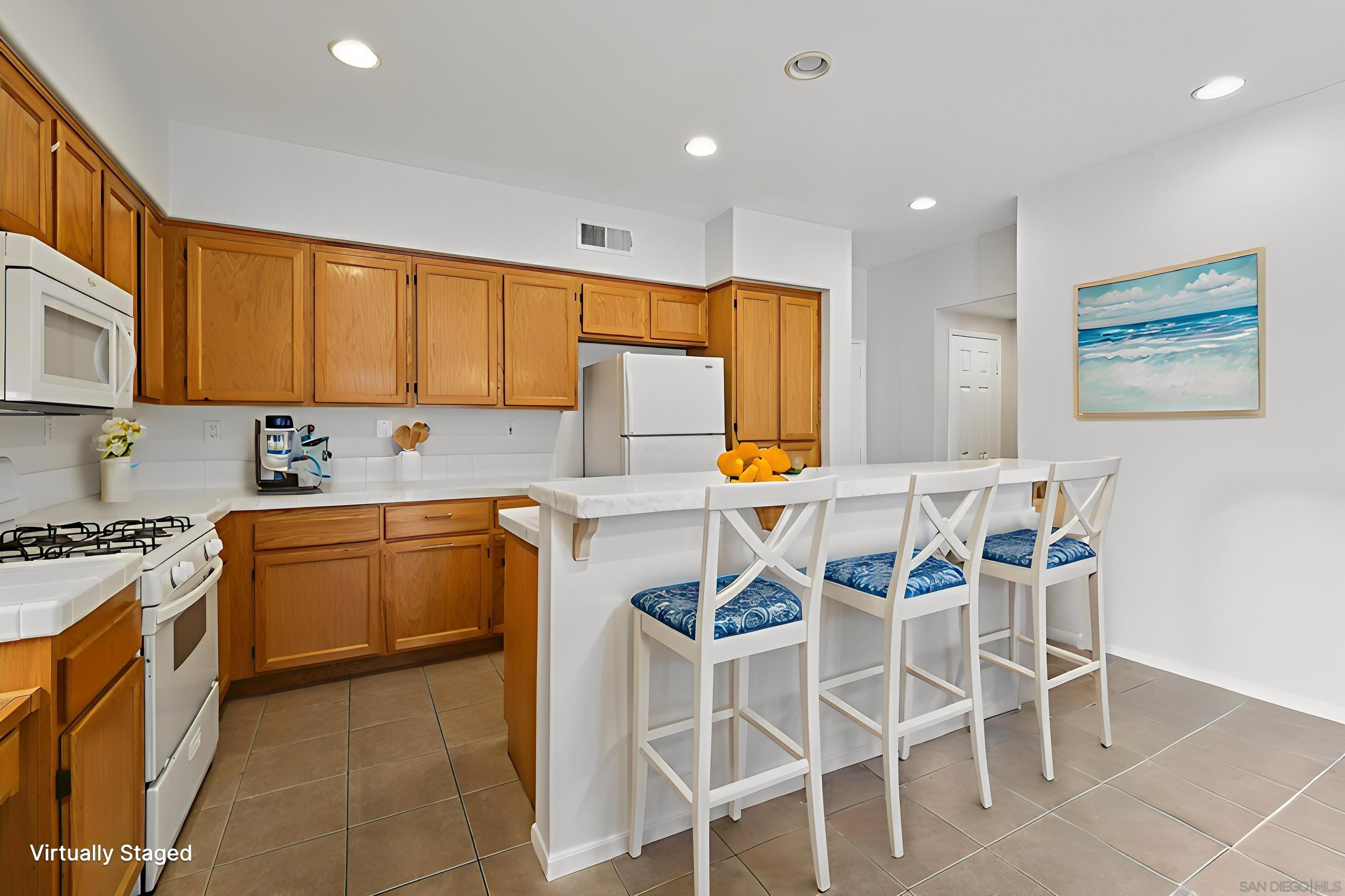 Detail Gallery Image 17 of 45 For 1279  Gorge Run Way  #3,  Chula Vista,  CA 91913 - 3 Beds | 2/1 Baths