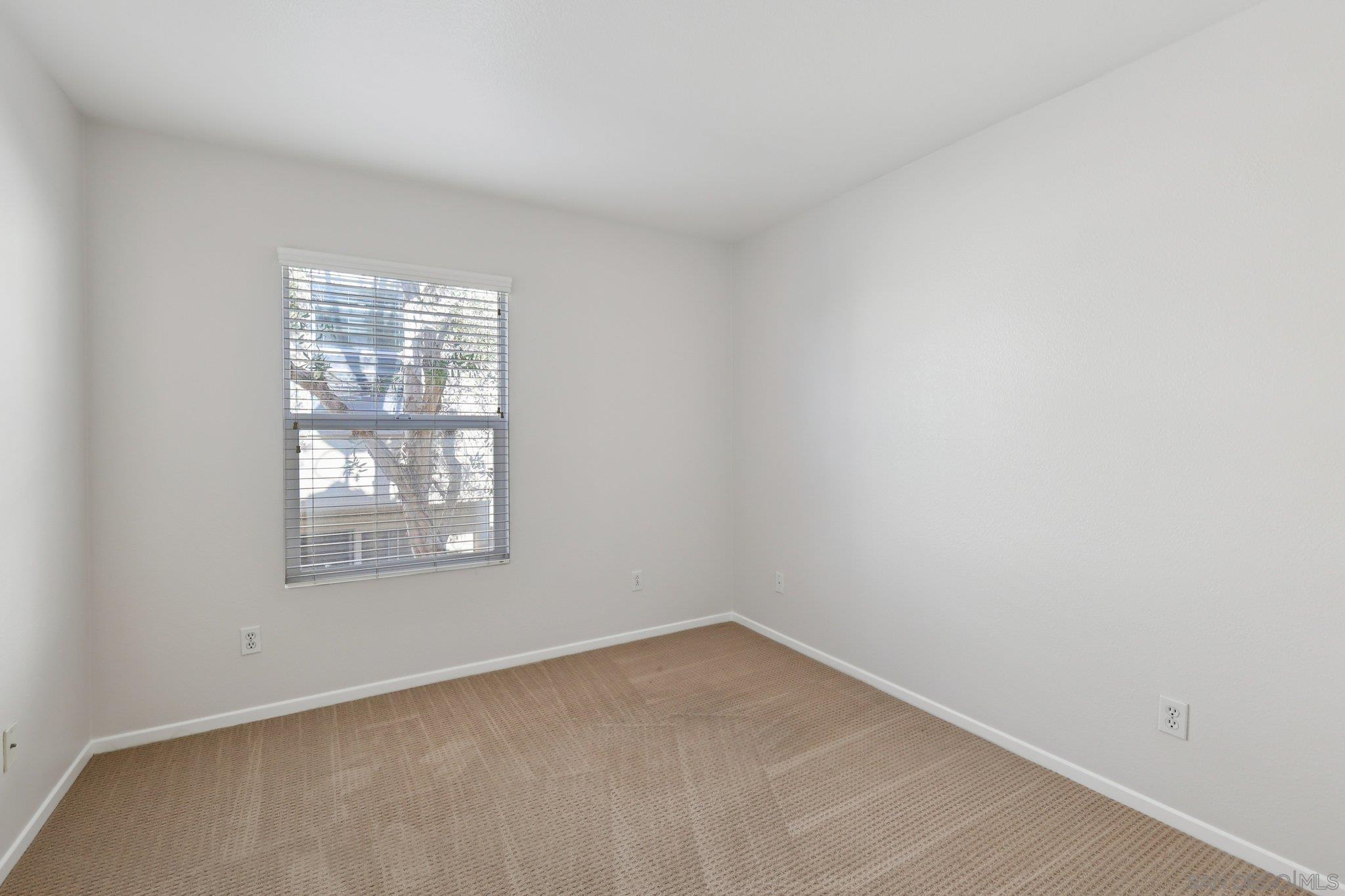 Detail Gallery Image 28 of 45 For 1279  Gorge Run Way  #3,  Chula Vista,  CA 91913 - 3 Beds | 2/1 Baths