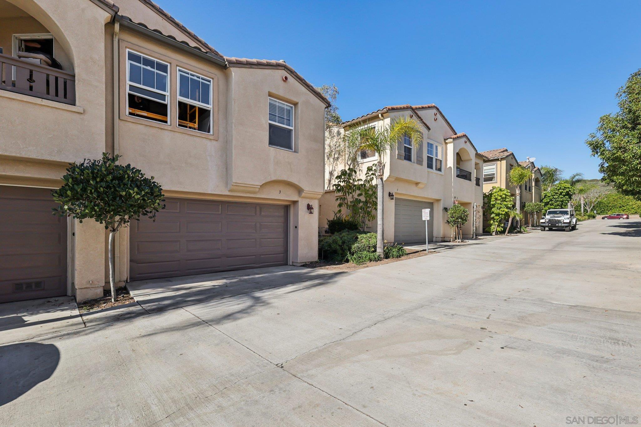 Detail Gallery Image 41 of 45 For 1279  Gorge Run Way  #3,  Chula Vista,  CA 91913 - 3 Beds | 2/1 Baths