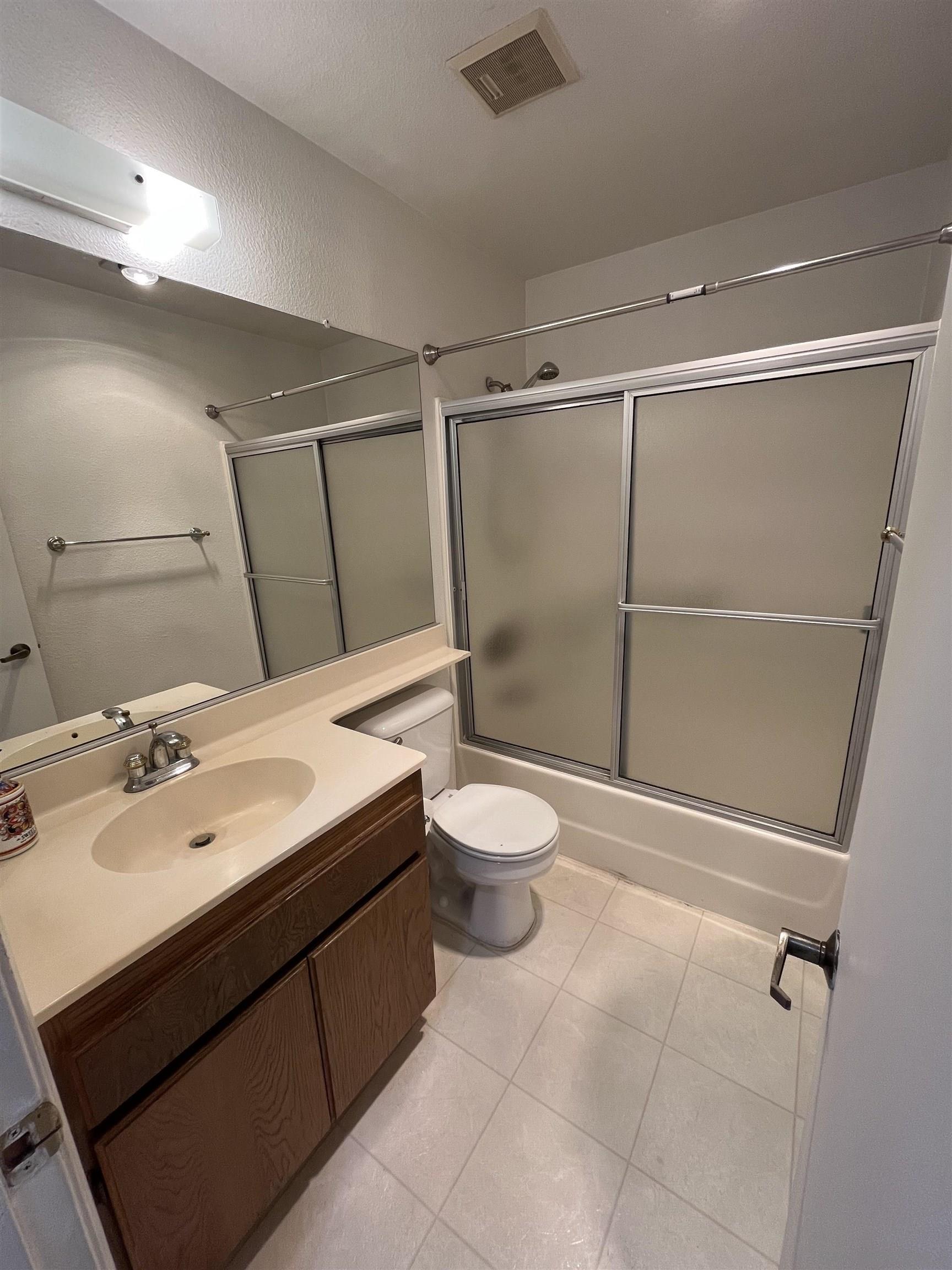 Detail Gallery Image 13 of 18 For 6350  Genesee Ave  #204,  San Diego,  CA 92122 - 1 Beds | 1 Baths
