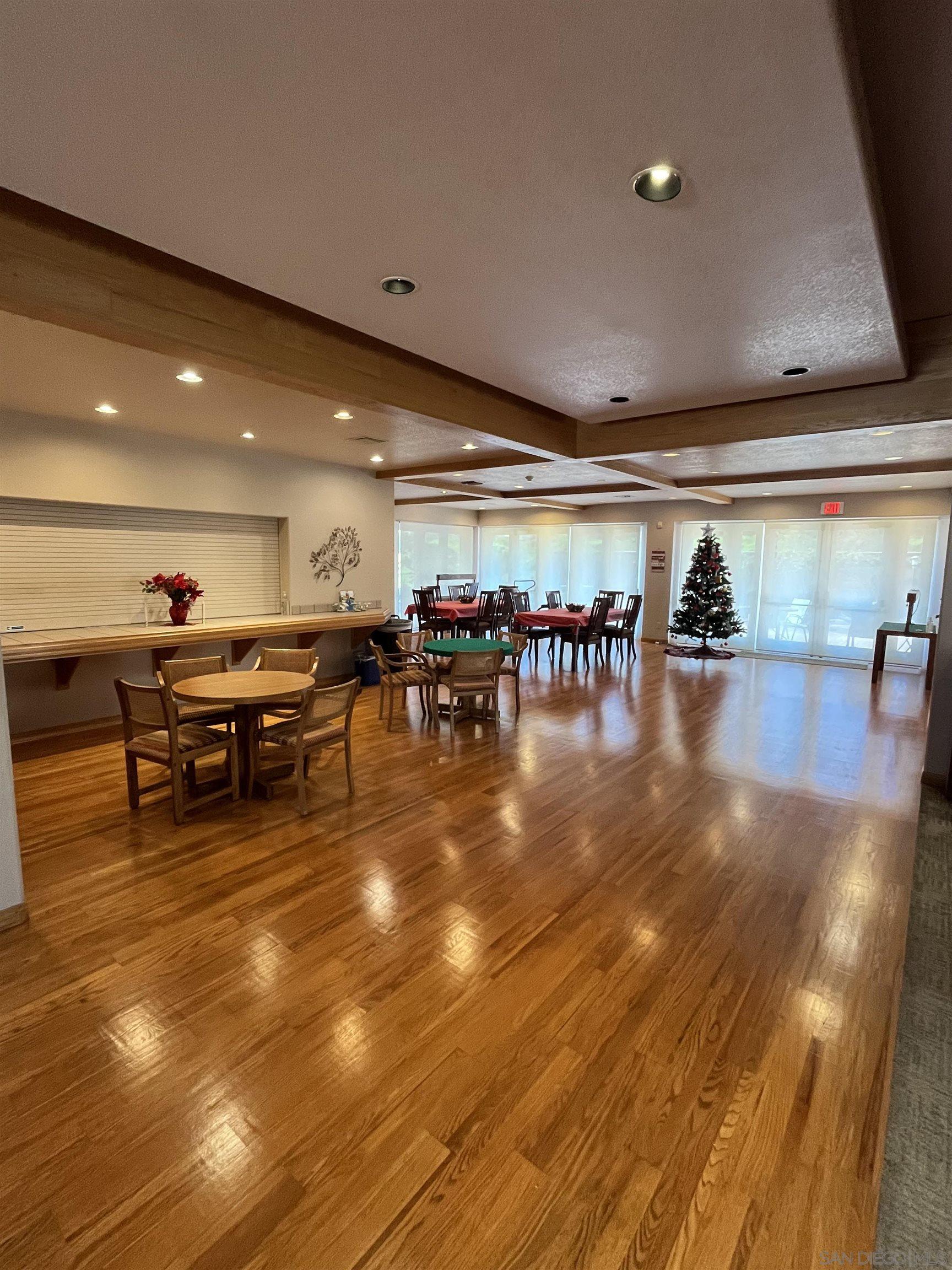 Detail Gallery Image 16 of 18 For 6350  Genesee Ave  #204,  San Diego,  CA 92122 - 1 Beds | 1 Baths