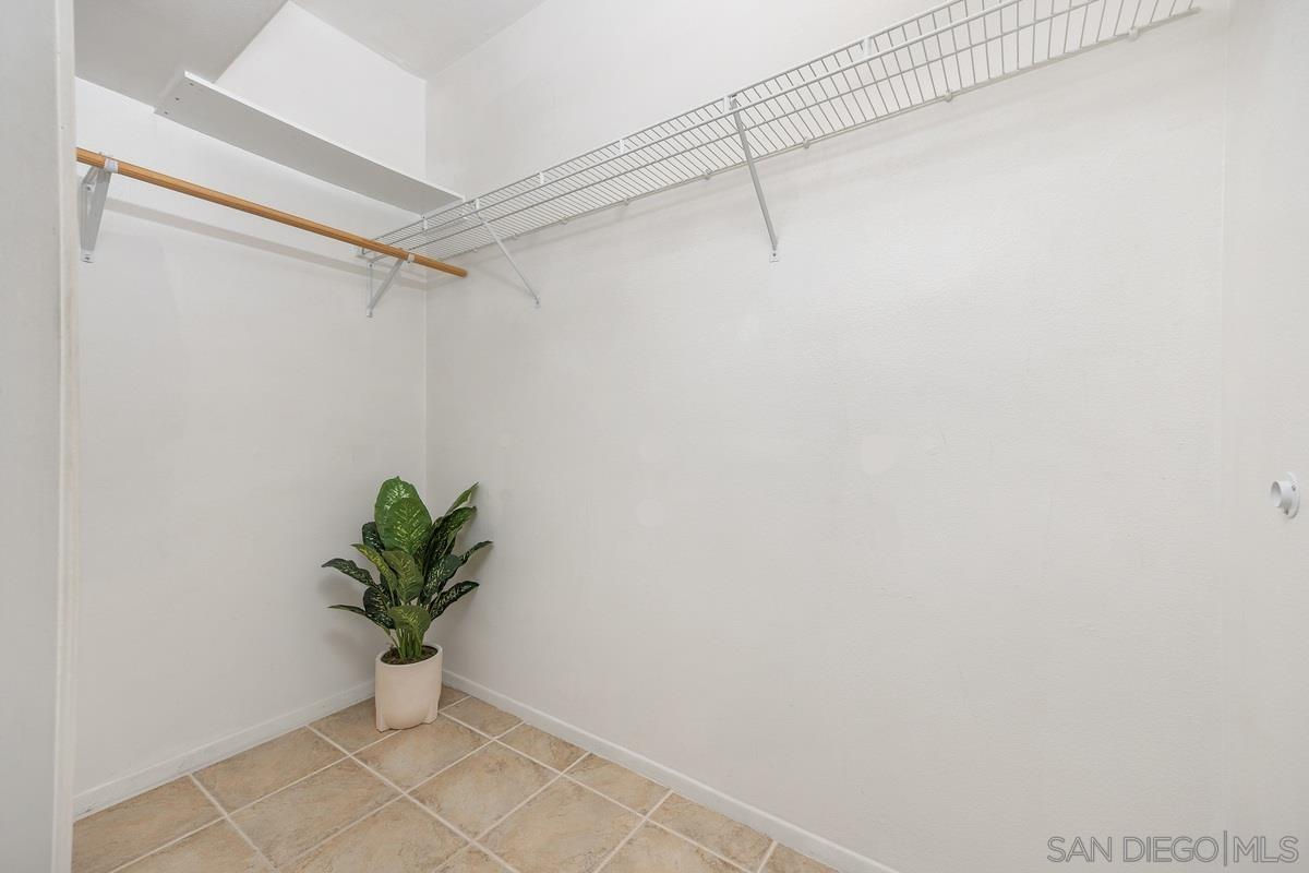 Detail Gallery Image 19 of 32 For 12642  Springbrook Dr.  #C,  San Diego,  CA 92128 - 2 Beds | 2 Baths