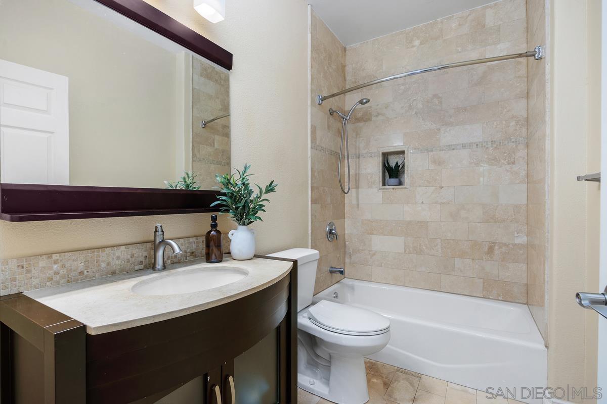 Detail Gallery Image 23 of 32 For 12642  Springbrook Dr.  #C,  San Diego,  CA 92128 - 2 Beds | 2 Baths
