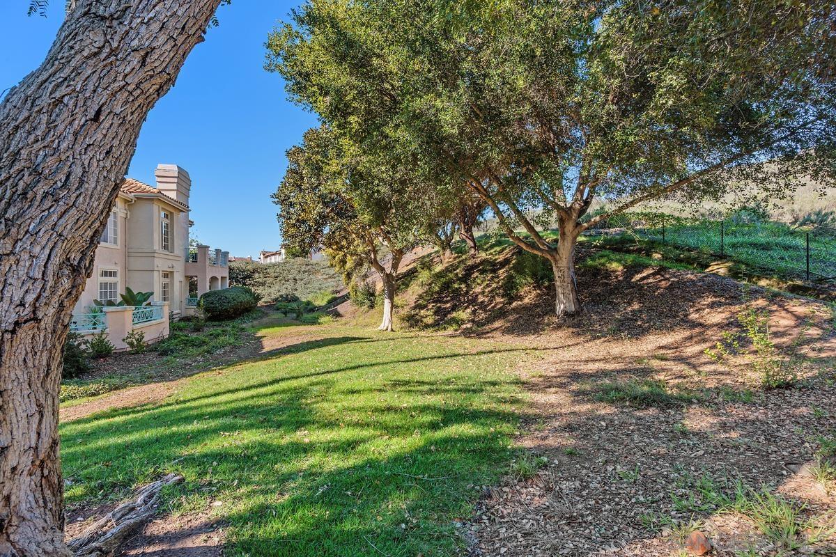 Detail Gallery Image 25 of 32 For 12642  Springbrook Dr.  #C,  San Diego,  CA 92128 - 2 Beds | 2 Baths