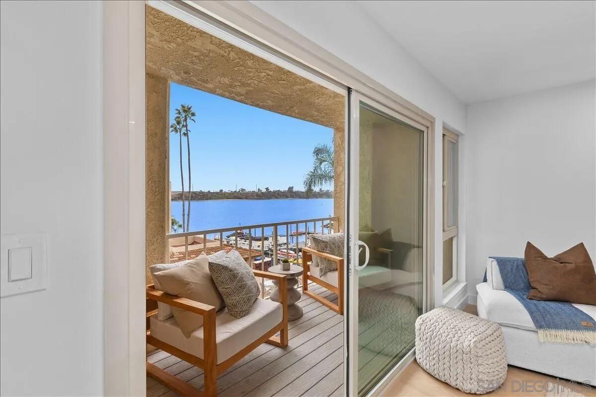 Detail Gallery Image 9 of 22 For 4747  Marina Dr  #23,  Carlsbad,  CA 92008 - 2 Beds | 2 Baths