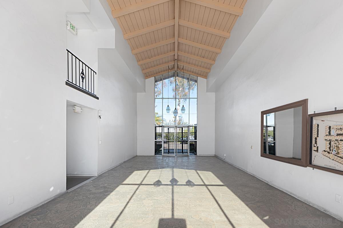 Detail Gallery Image 2 of 24 For 285  Moss  #9,  Chula Vista,  CA 91911 - 1 Beds | 1 Baths